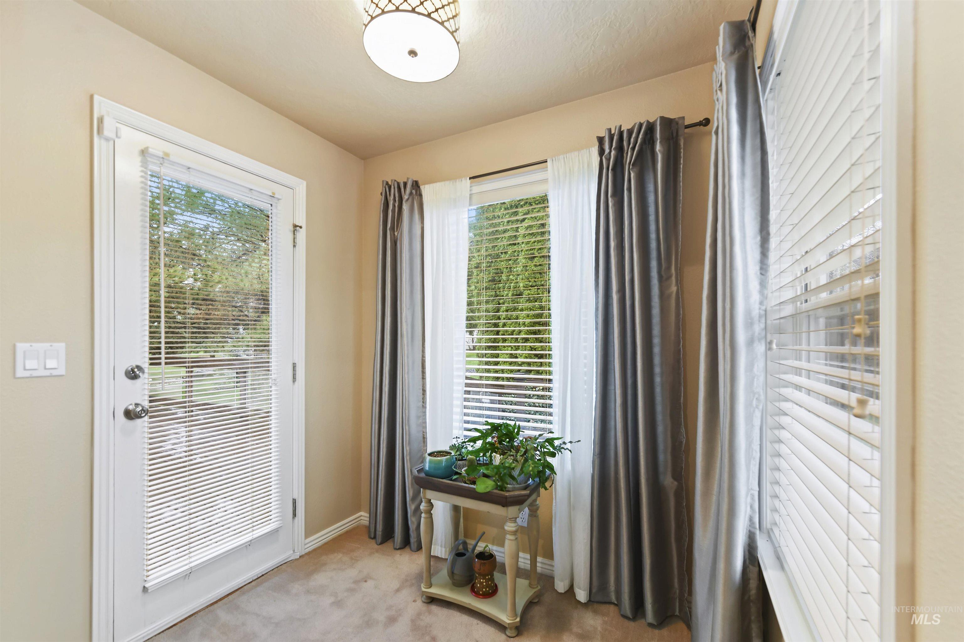 1774 N Sevenoaks Way