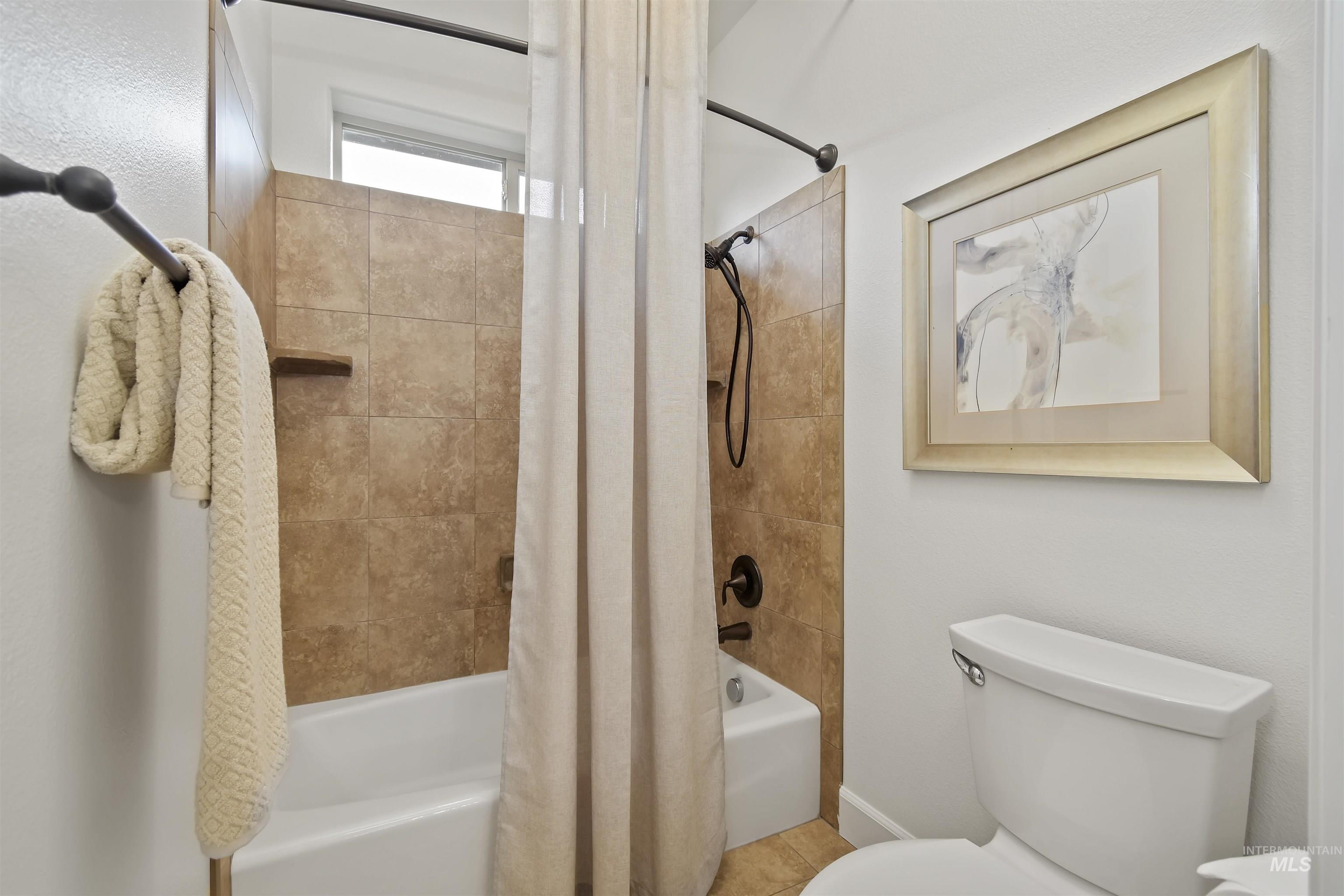 1622 W Covenant Hill Ct