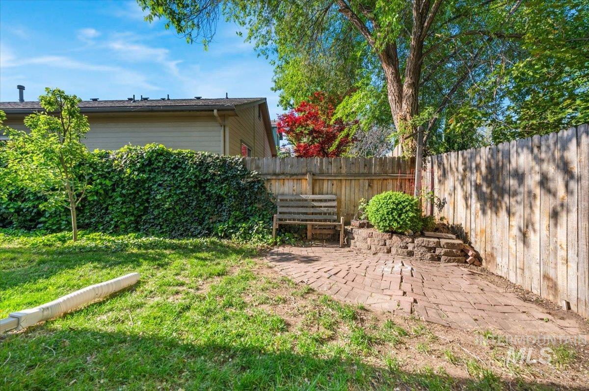 2489 S Sea Pines Pl