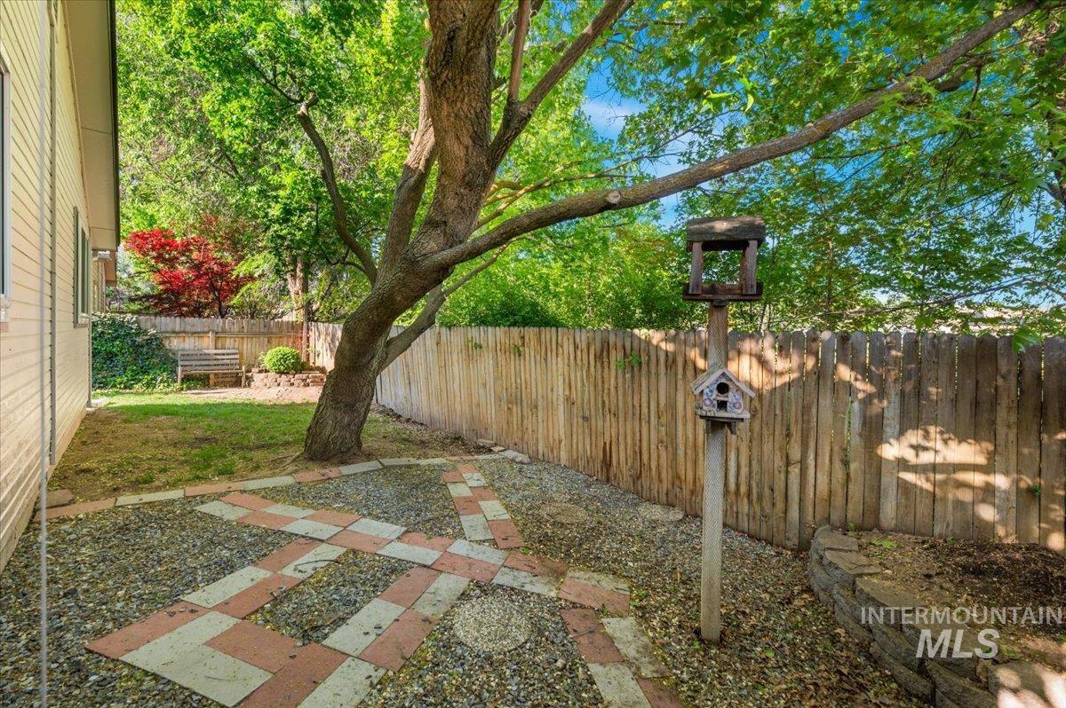 2489 S Sea Pines Pl