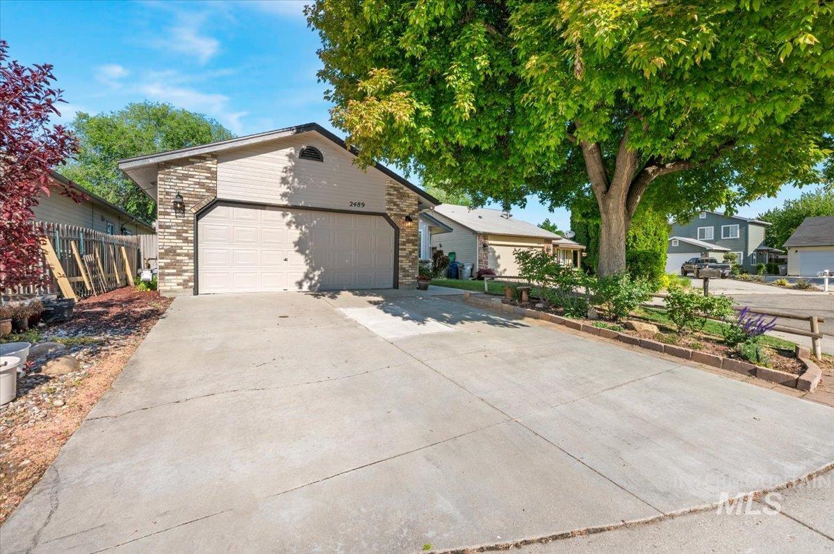2489 S Sea Pines Pl