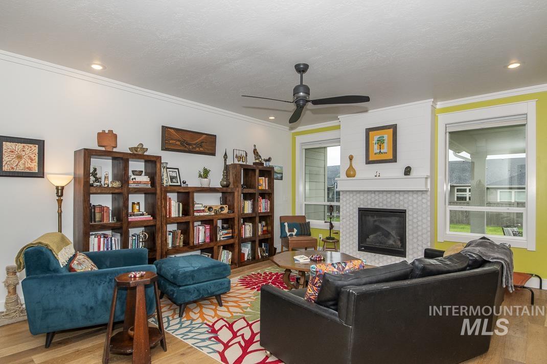 1831 N Racing Water Place