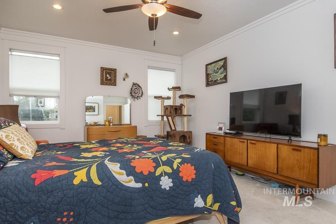 1831 N Racing Water Place