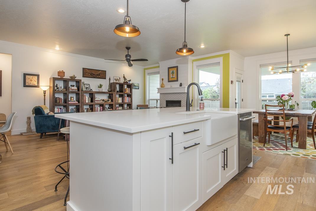 1831 N Racing Water Place