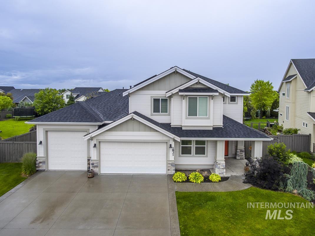 1831 N Racing Water Place