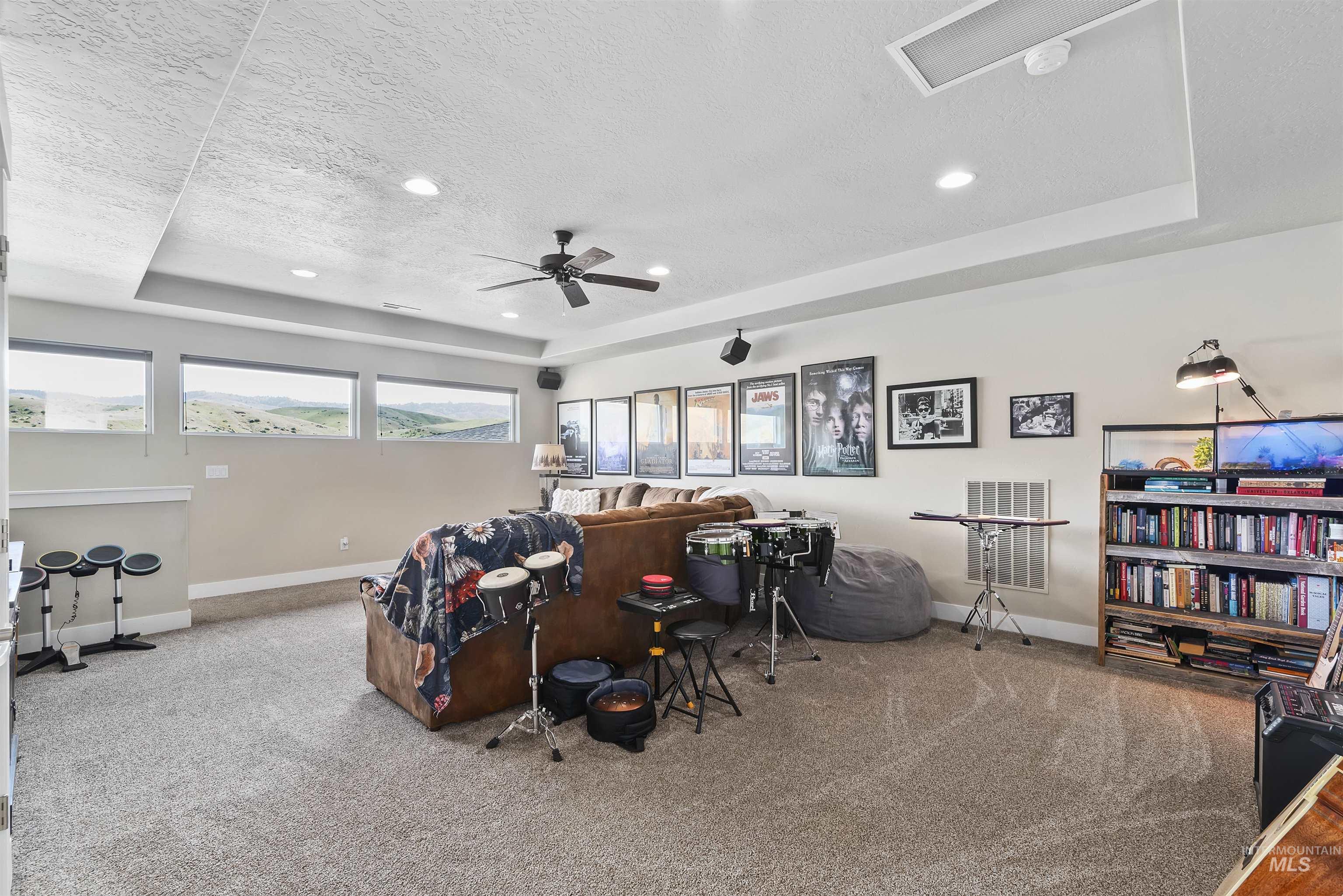 5035 W Parkridge Dr