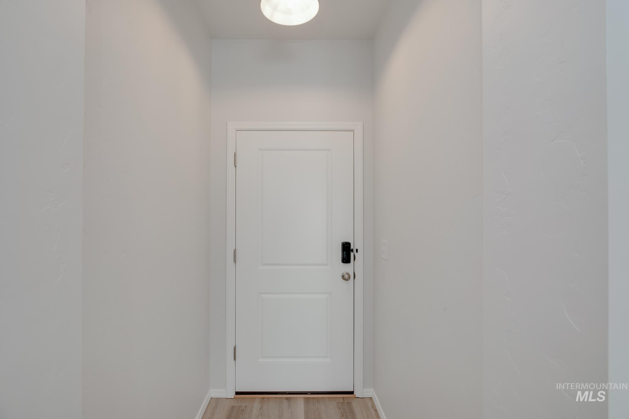 5006 W Riva Capri St