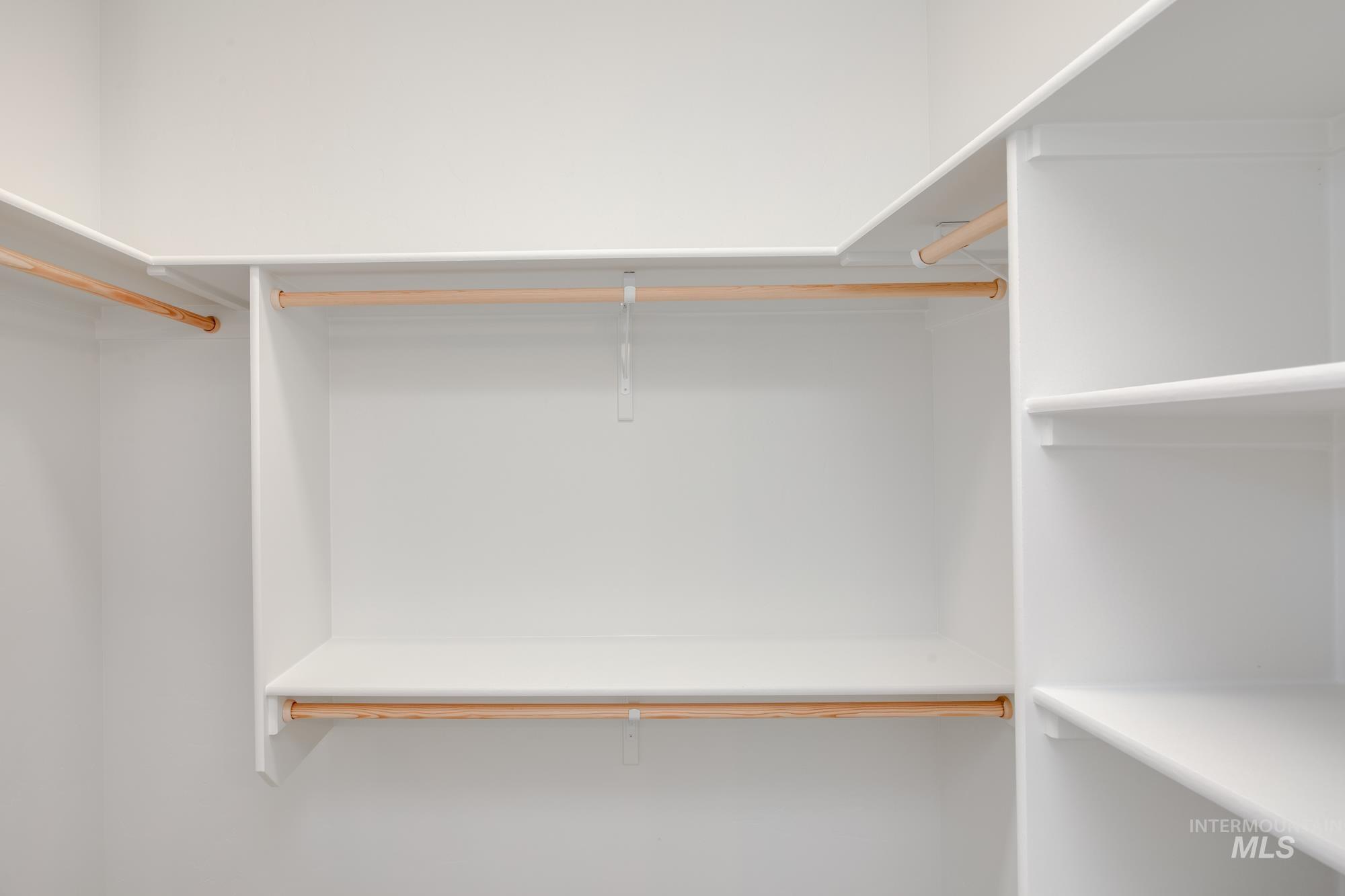 5006 W Riva Capri St