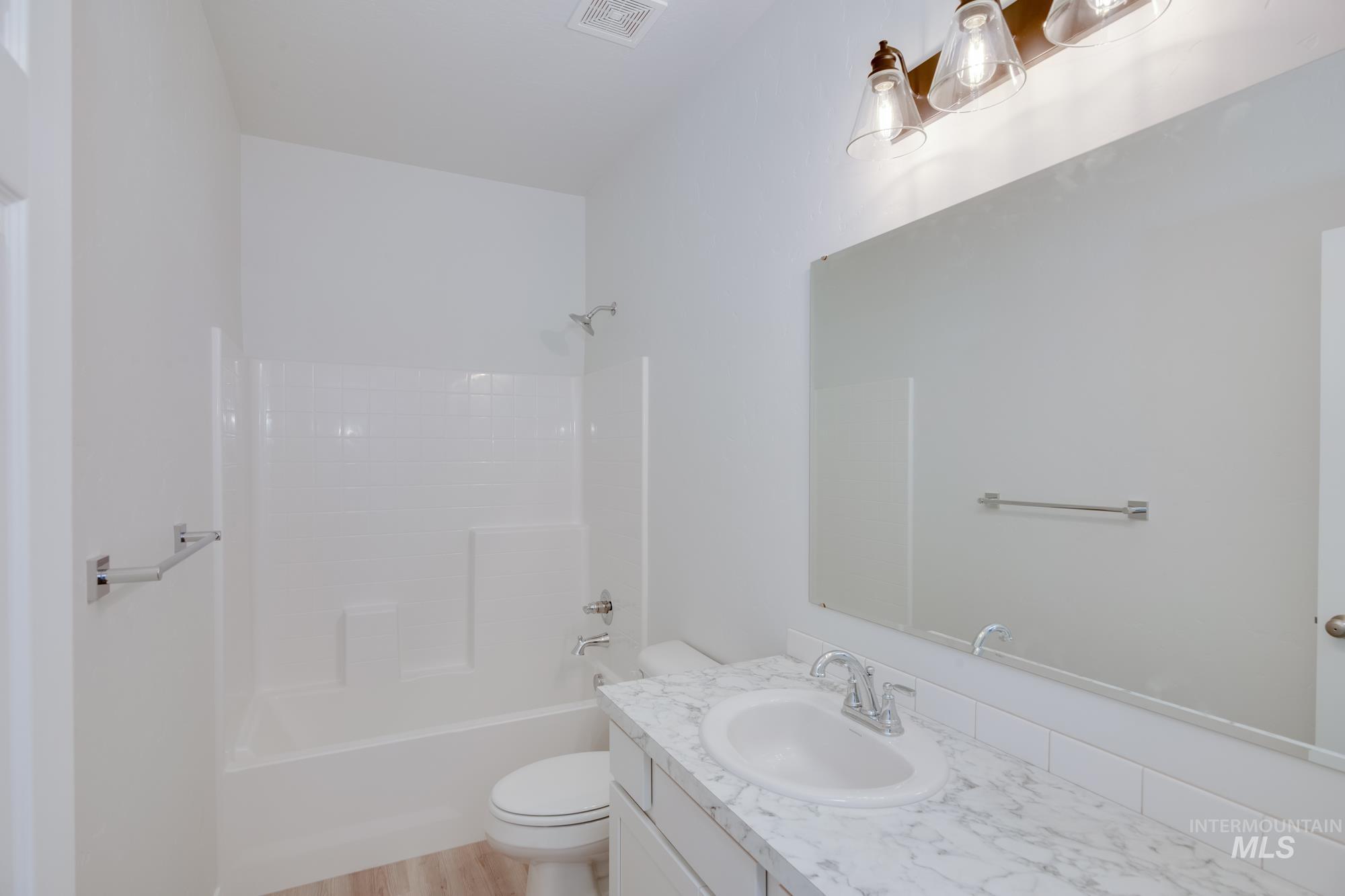 5006 W Riva Capri St