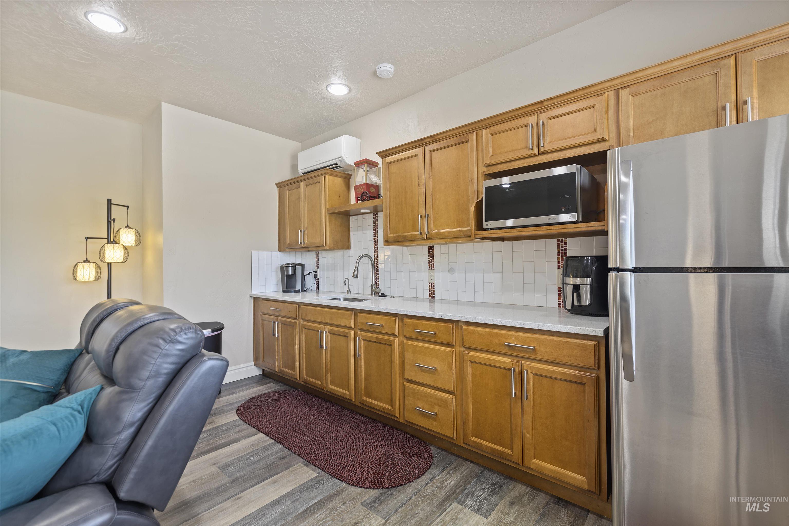 1748 N Raindance Pl