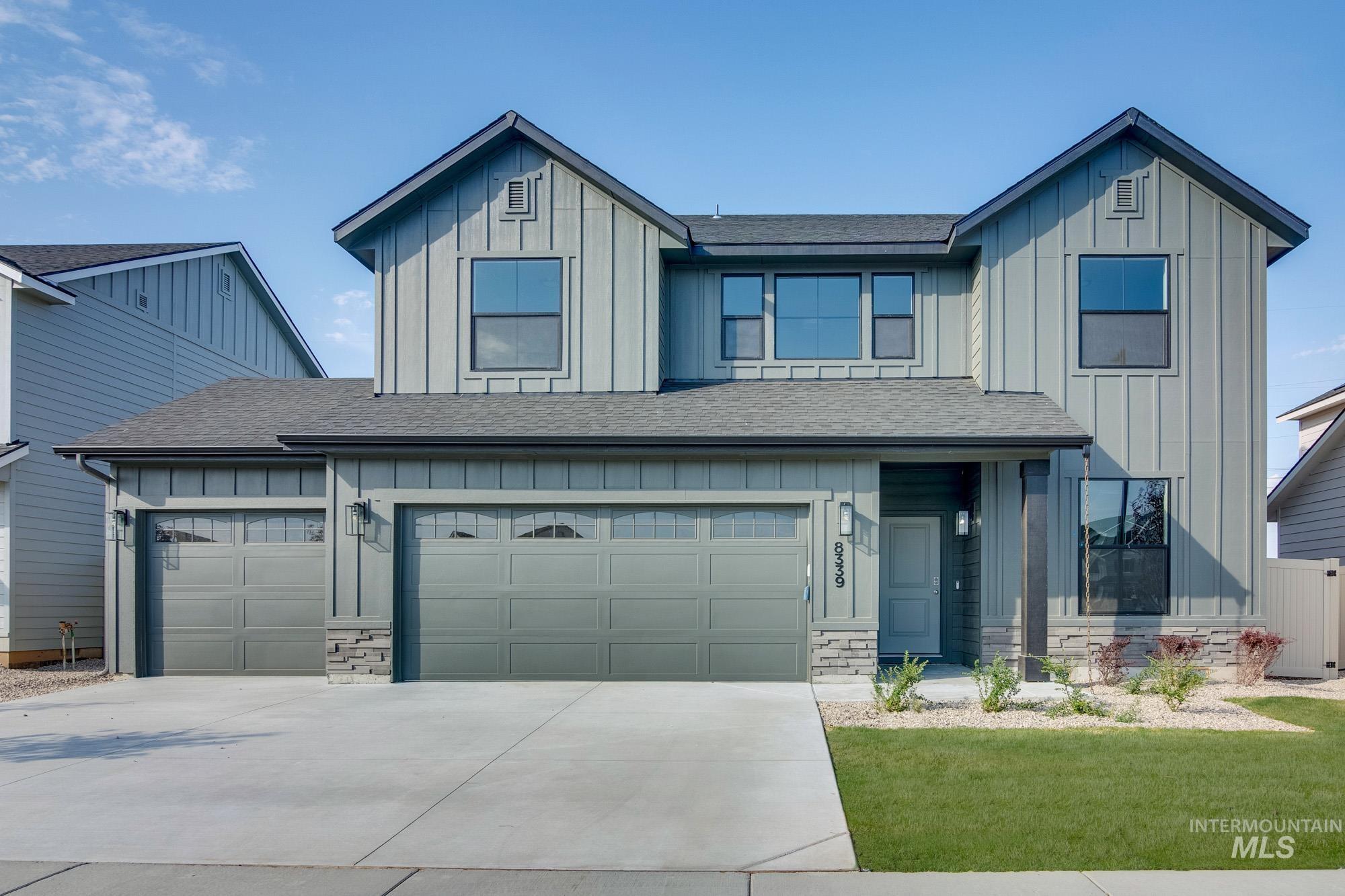 7605 E Waxwing Dr
