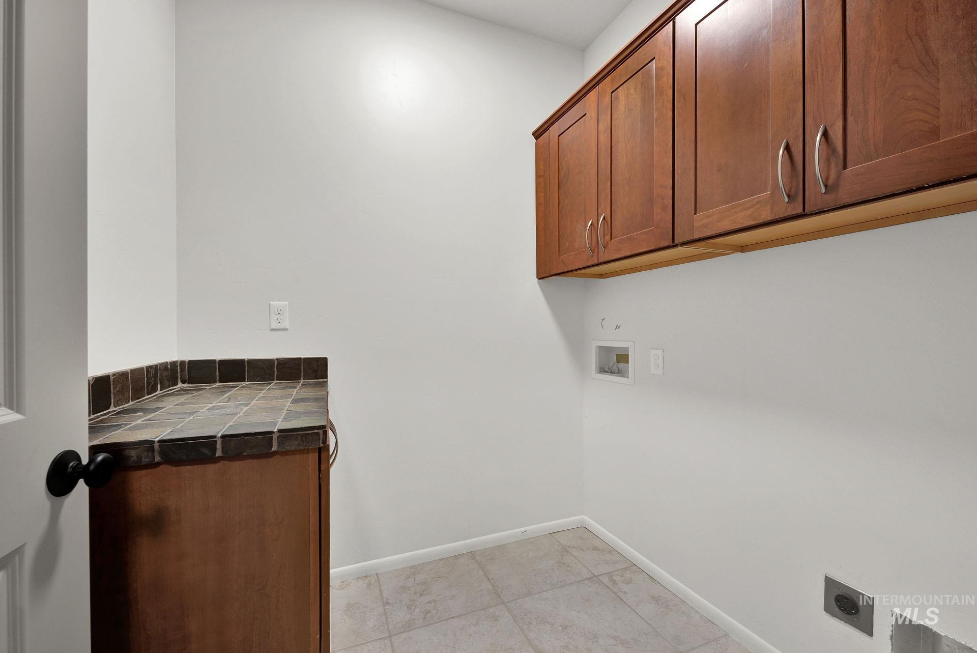 1683 S Stream Pointe Lane