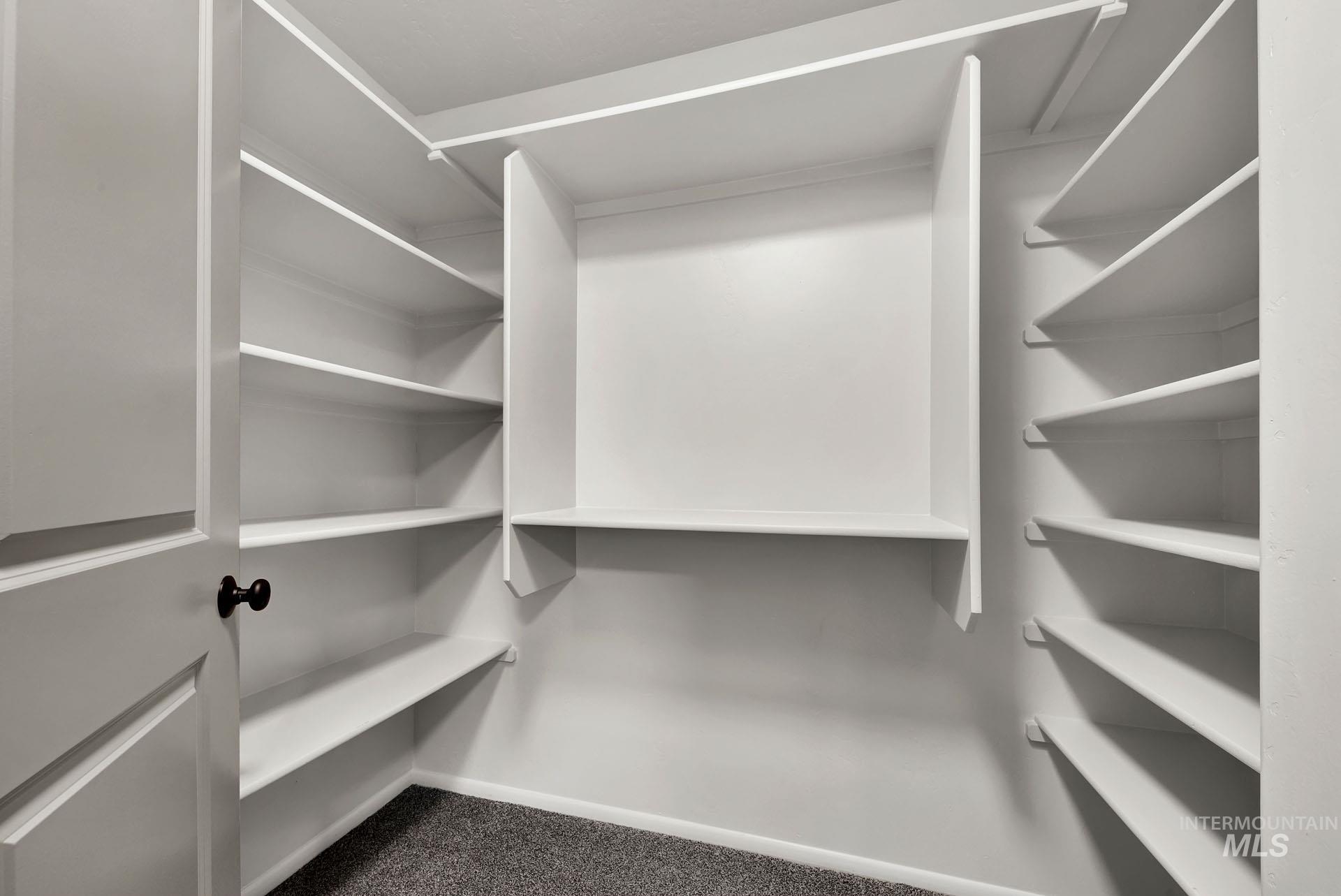 1683 S Stream Pointe Lane