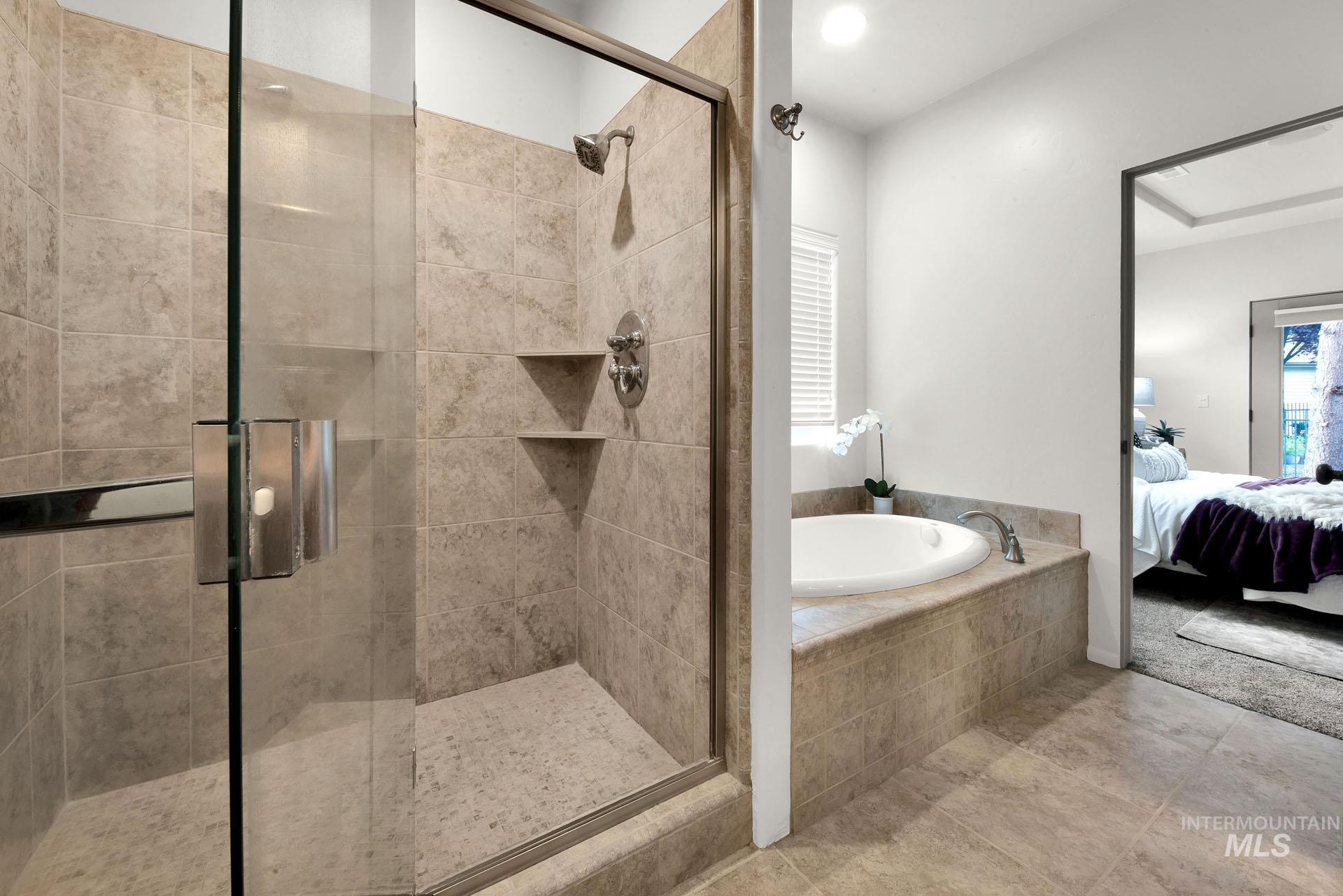 1683 S Stream Pointe Lane