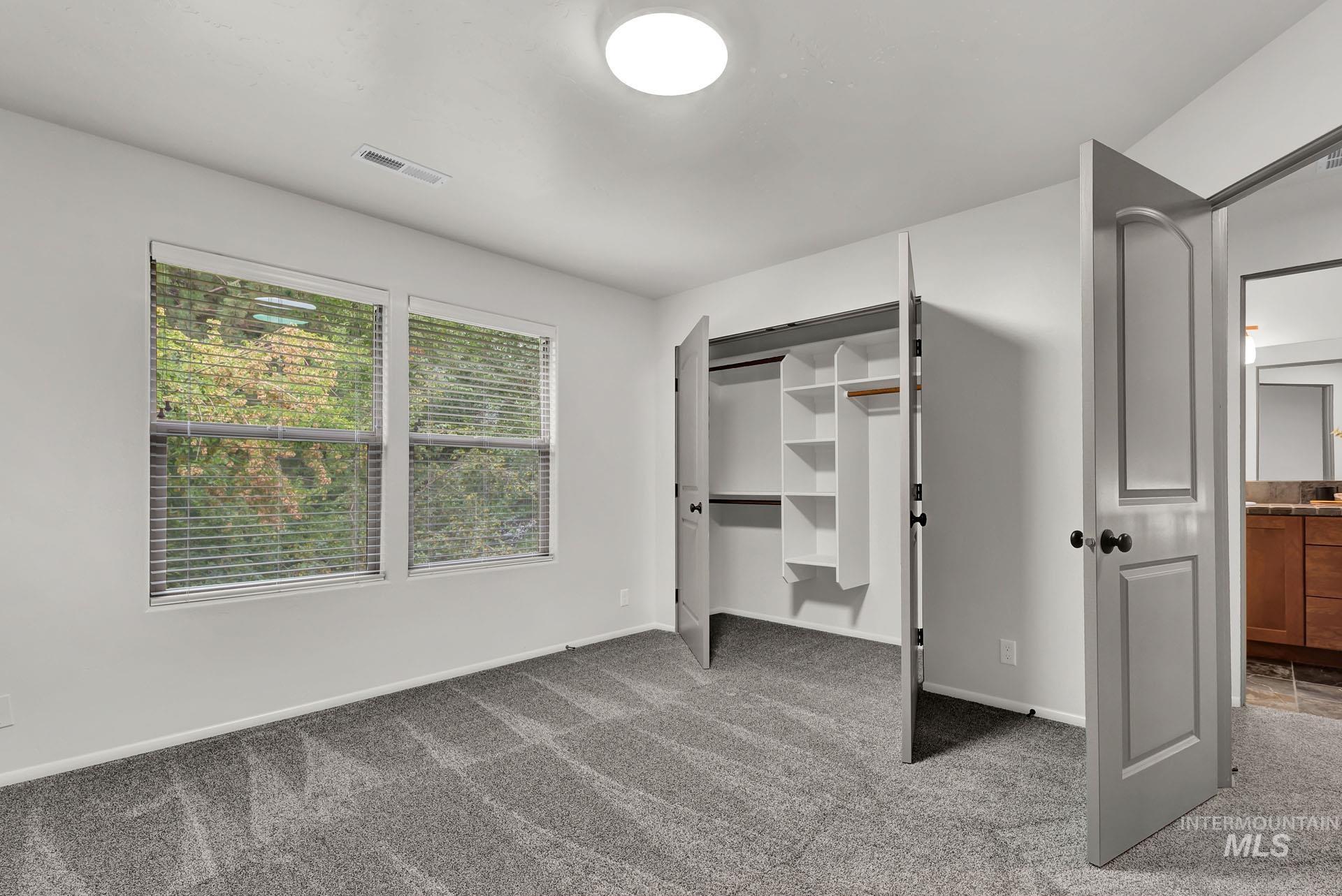 1683 S Stream Pointe Lane