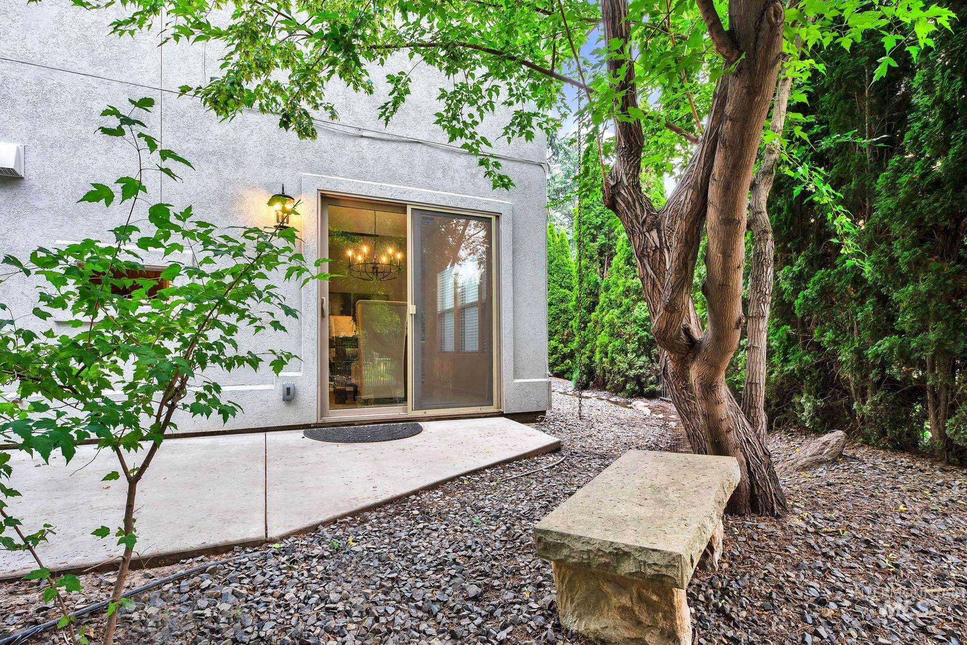 1683 S Stream Pointe Lane