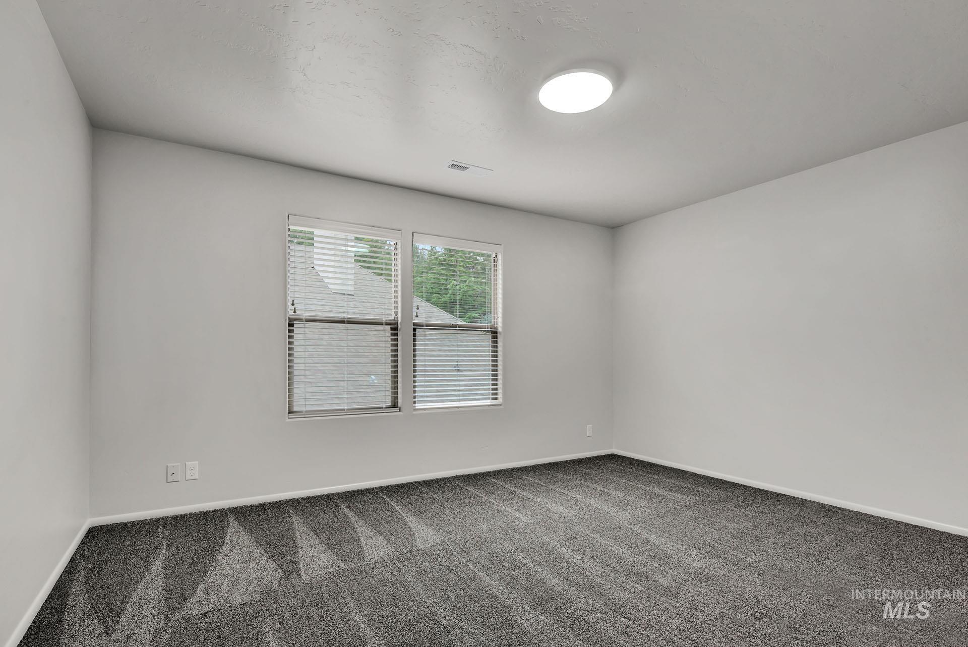 1683 S Stream Pointe Lane