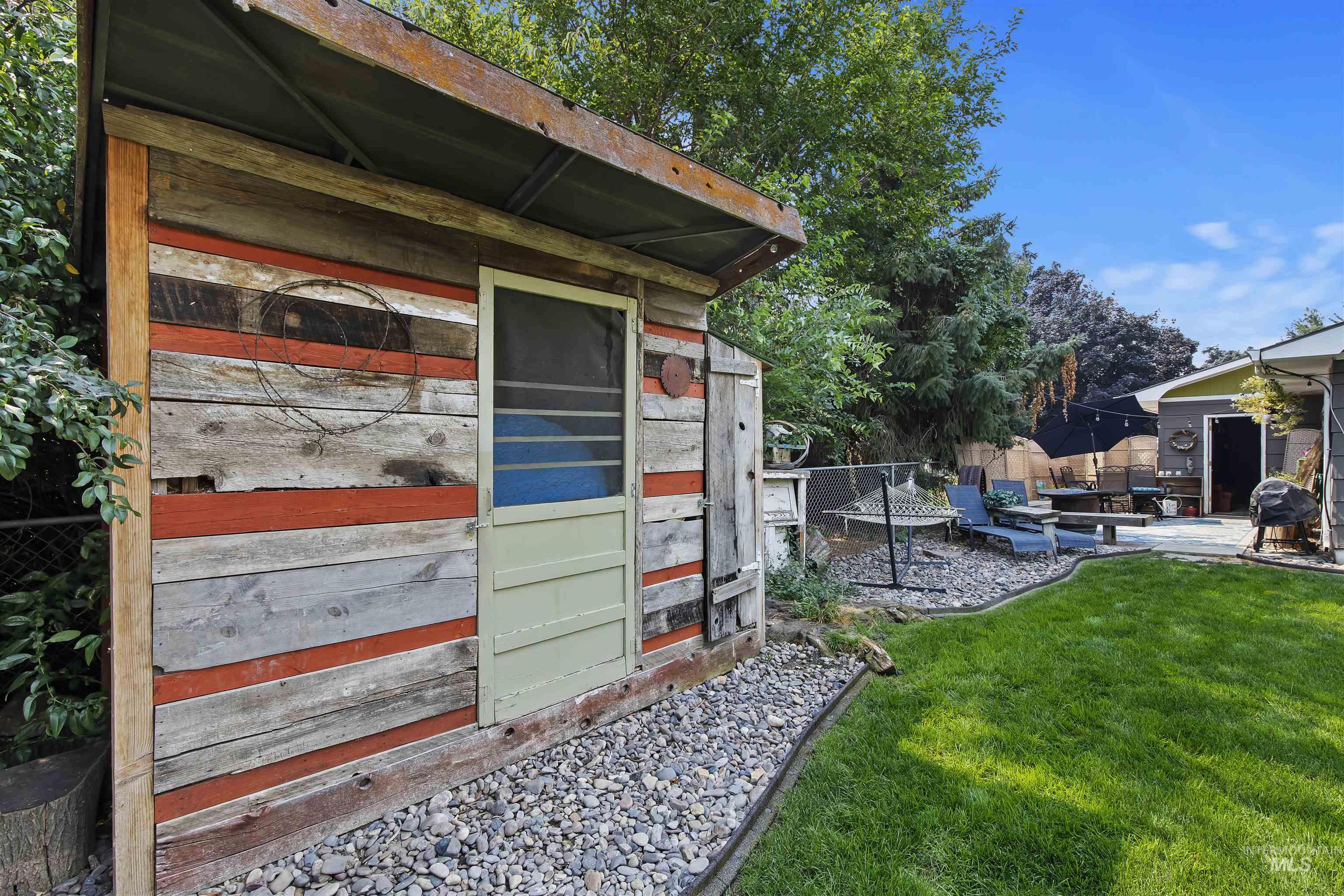 154 S Harlan Pl