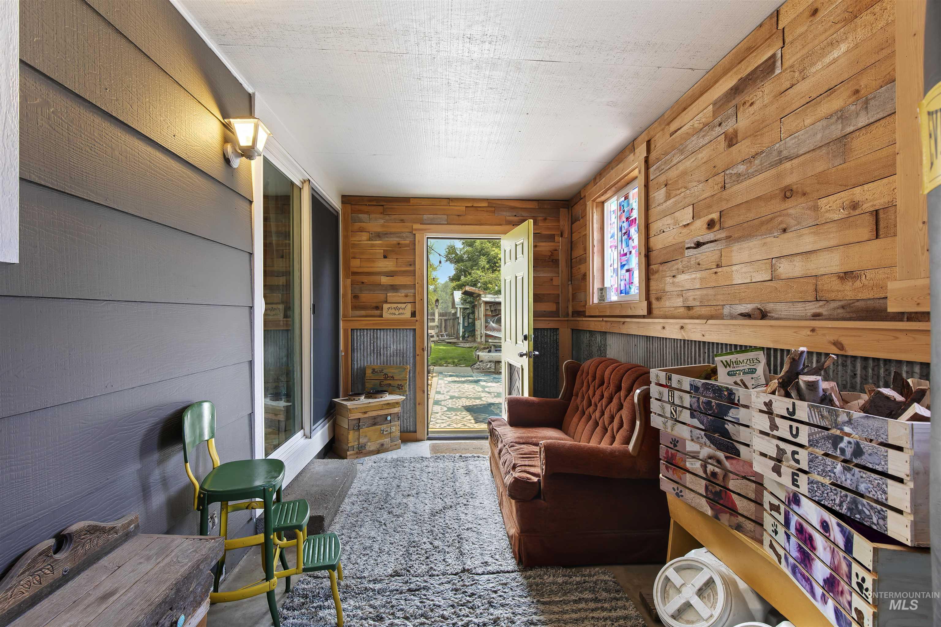 154 S Harlan Pl