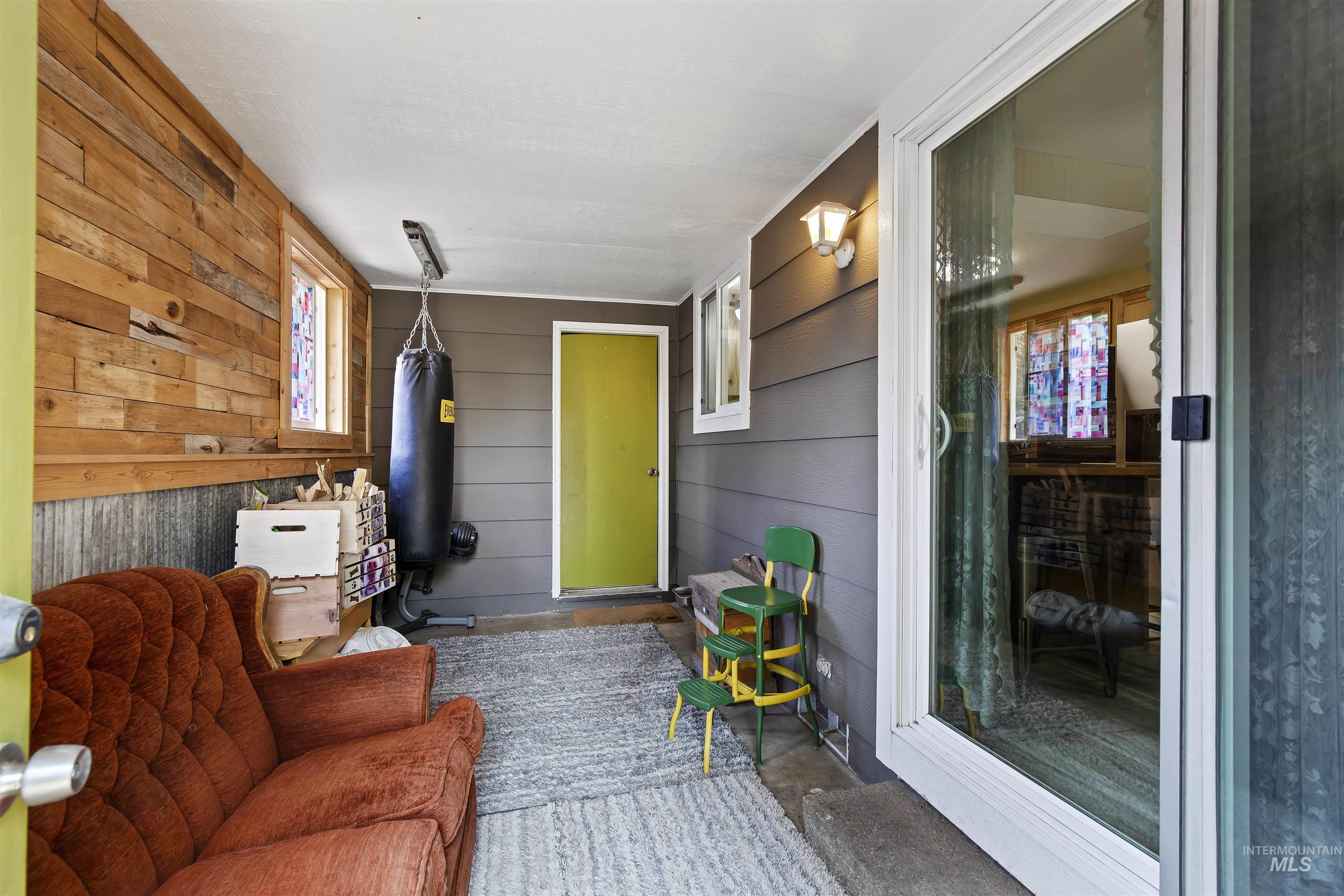 154 S Harlan Pl