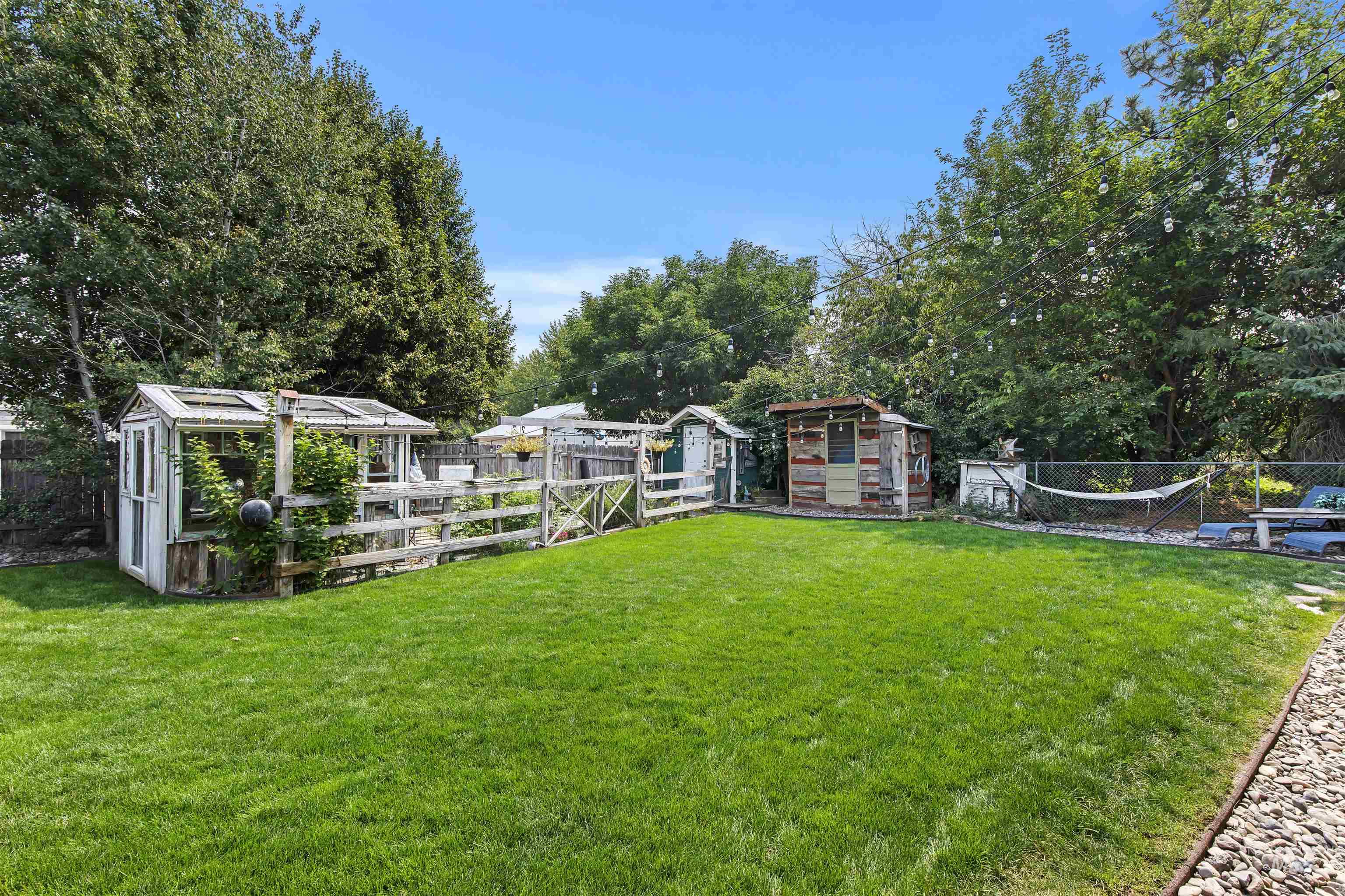 154 S Harlan Pl
