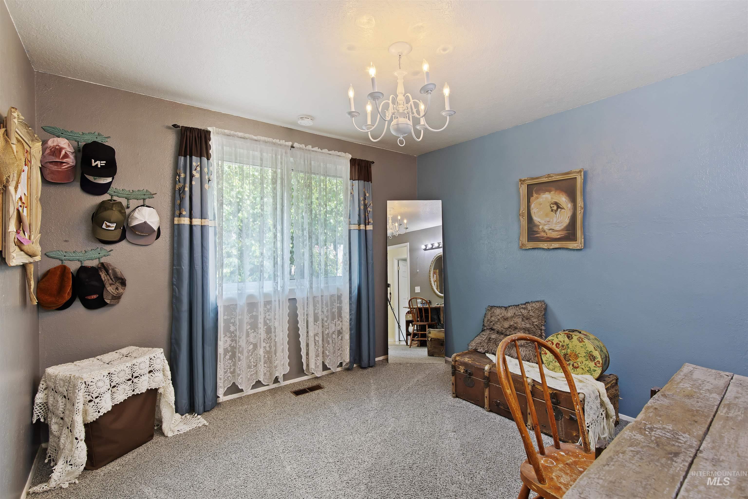 154 S Harlan Pl