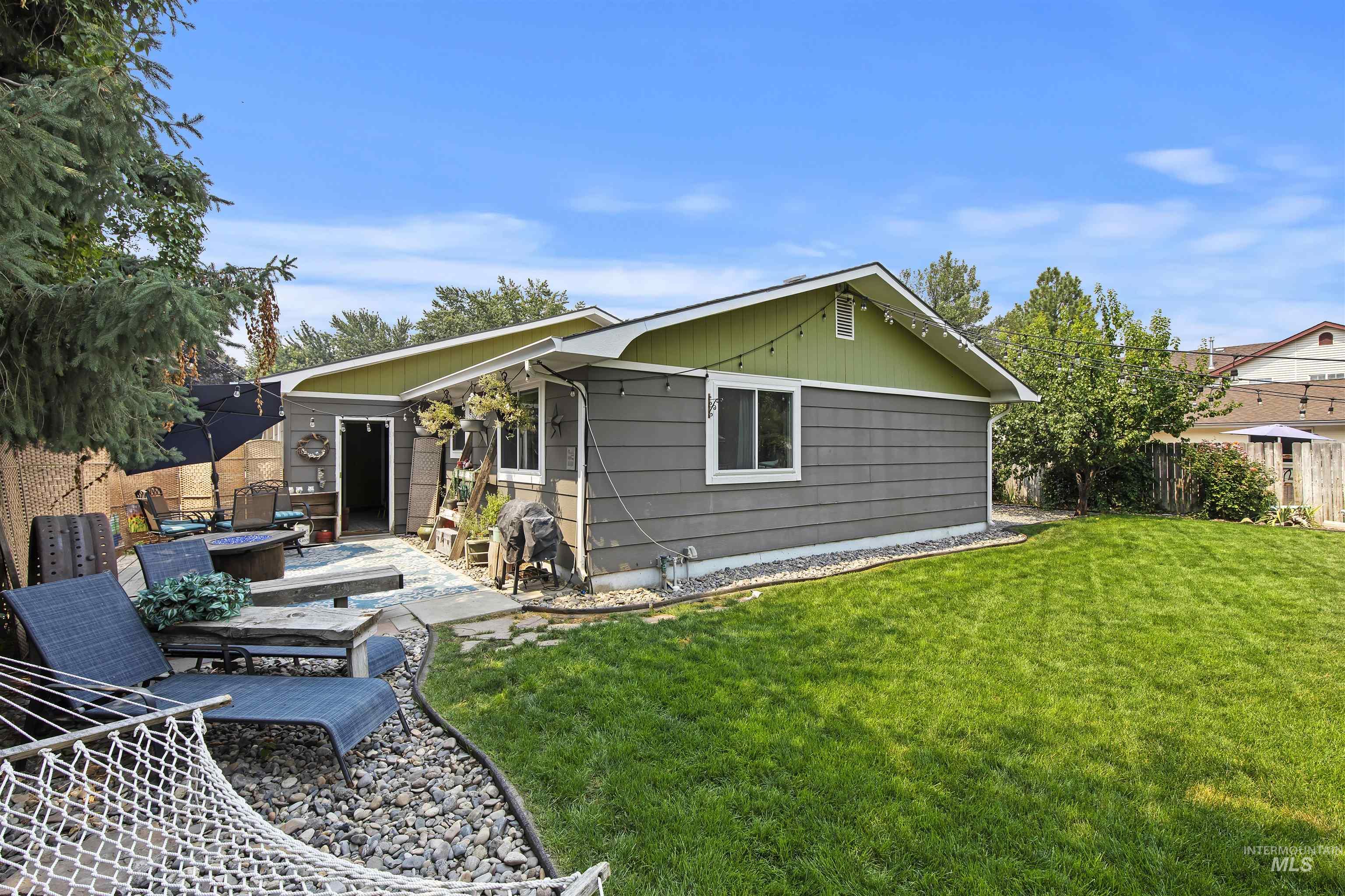 154 S Harlan Pl