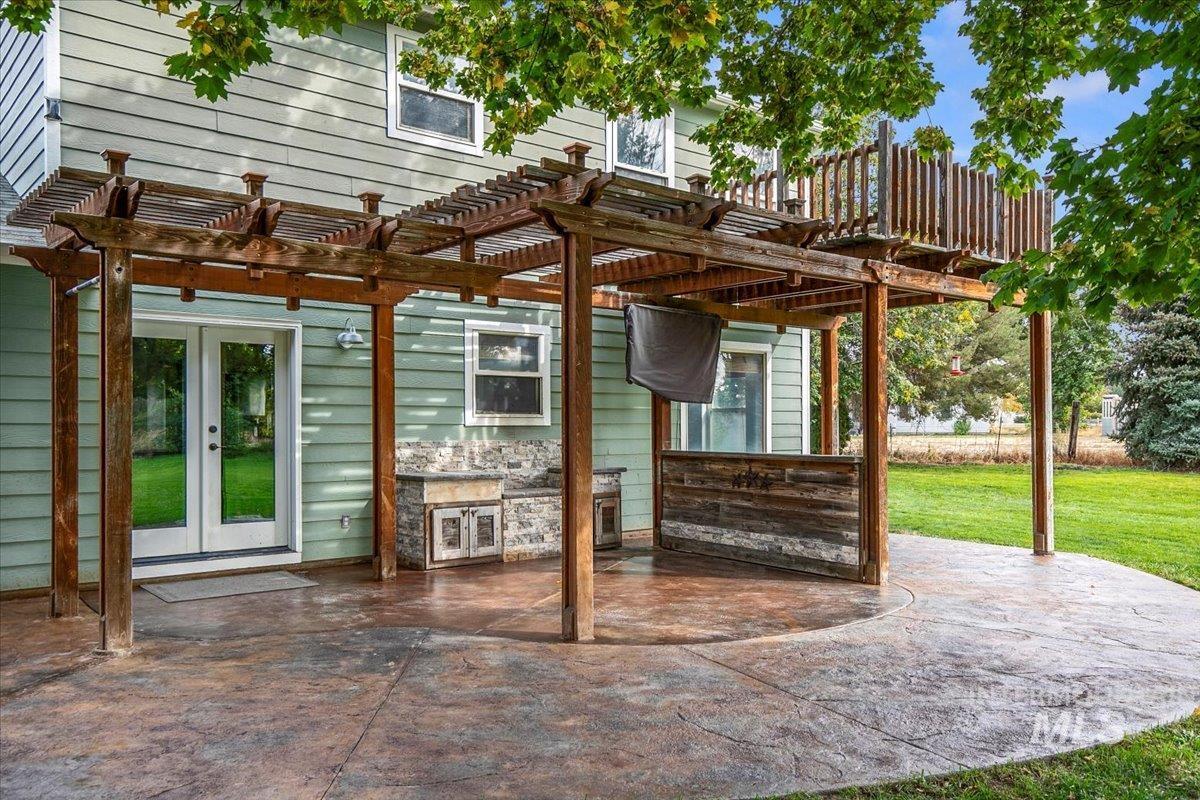 6119 Leland Dr