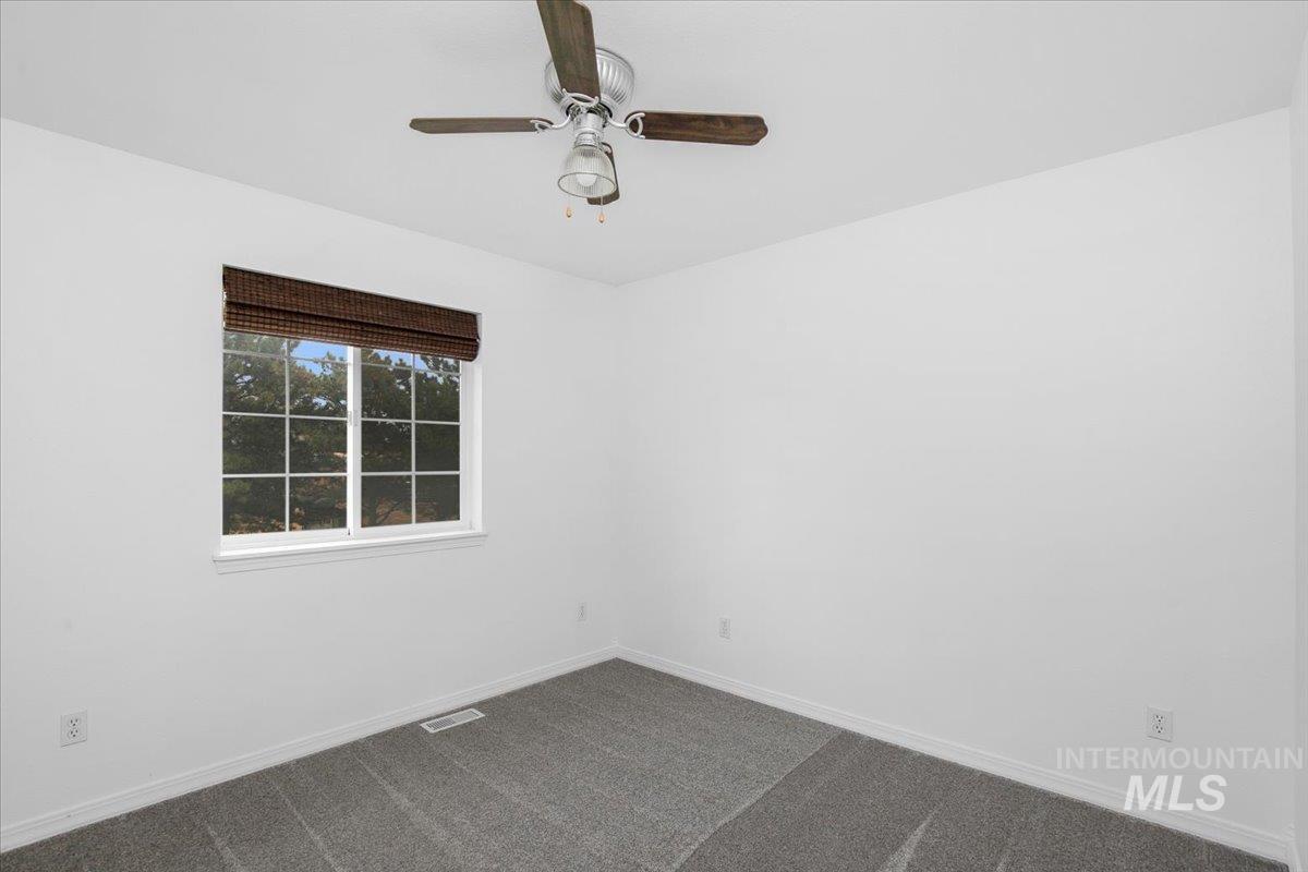 6119 Leland Dr