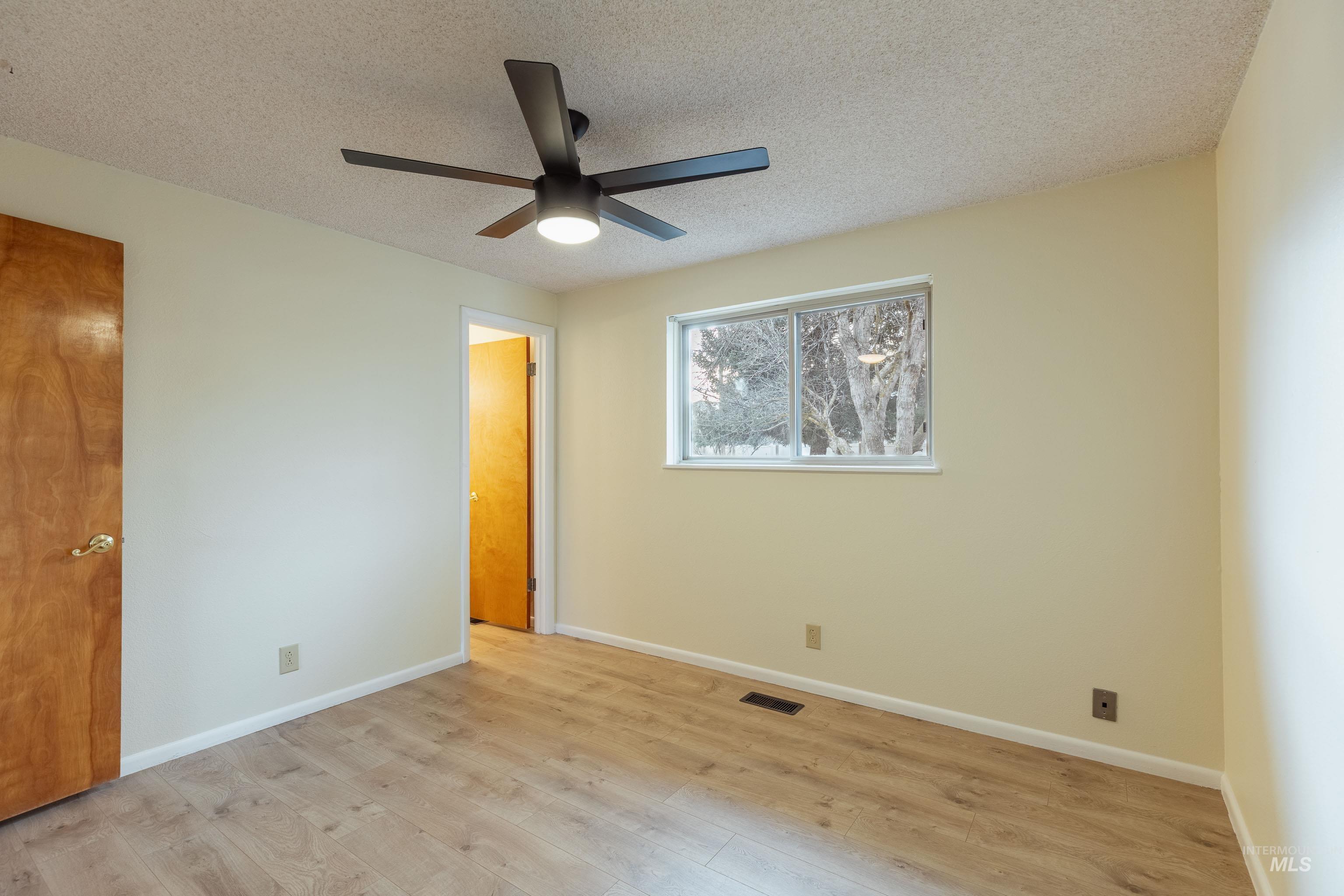1603 E Dakota Ave