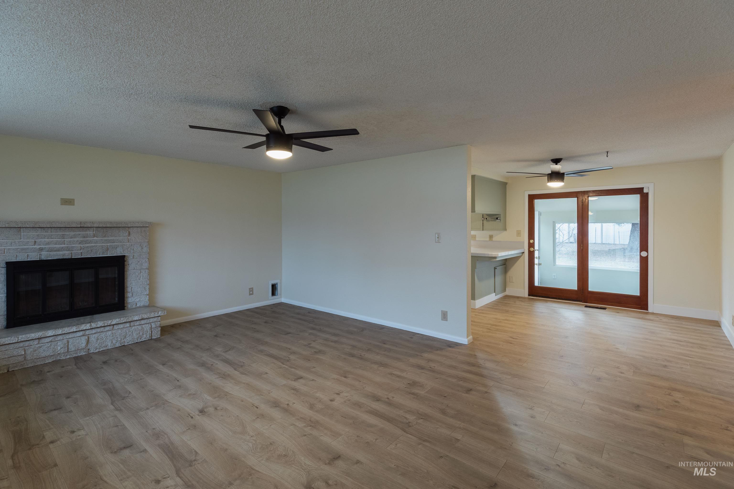 1603 E Dakota Ave