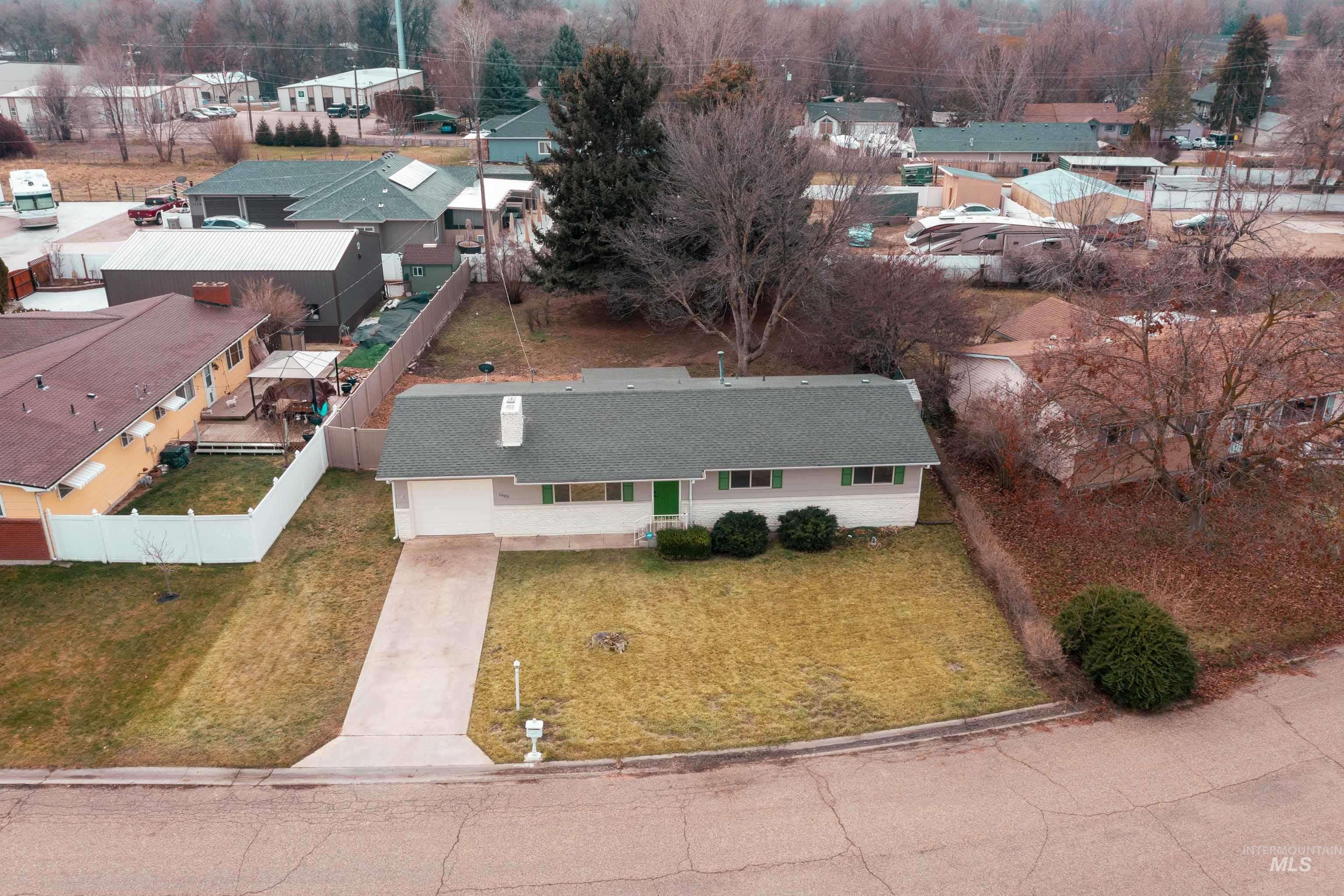 1603 E Dakota Ave
