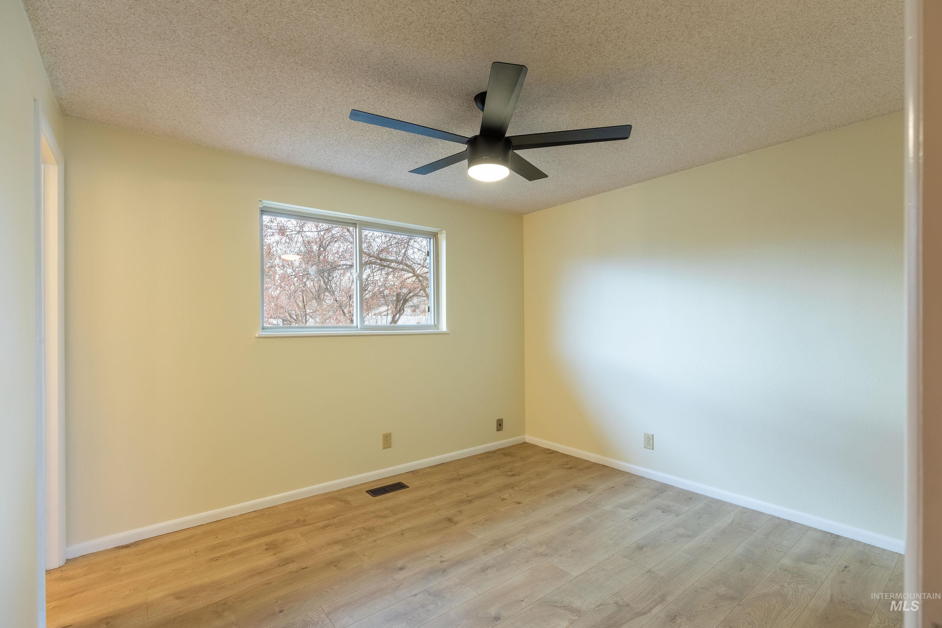 1603 E Dakota Ave