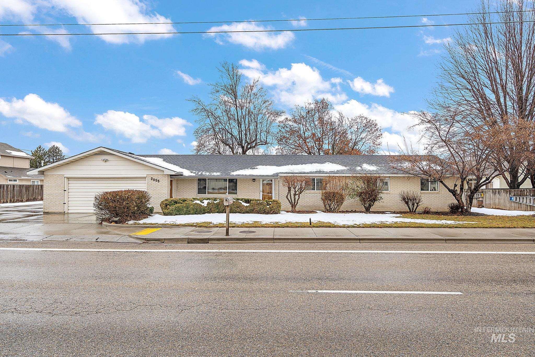 2055 N Ten Mile Rd.