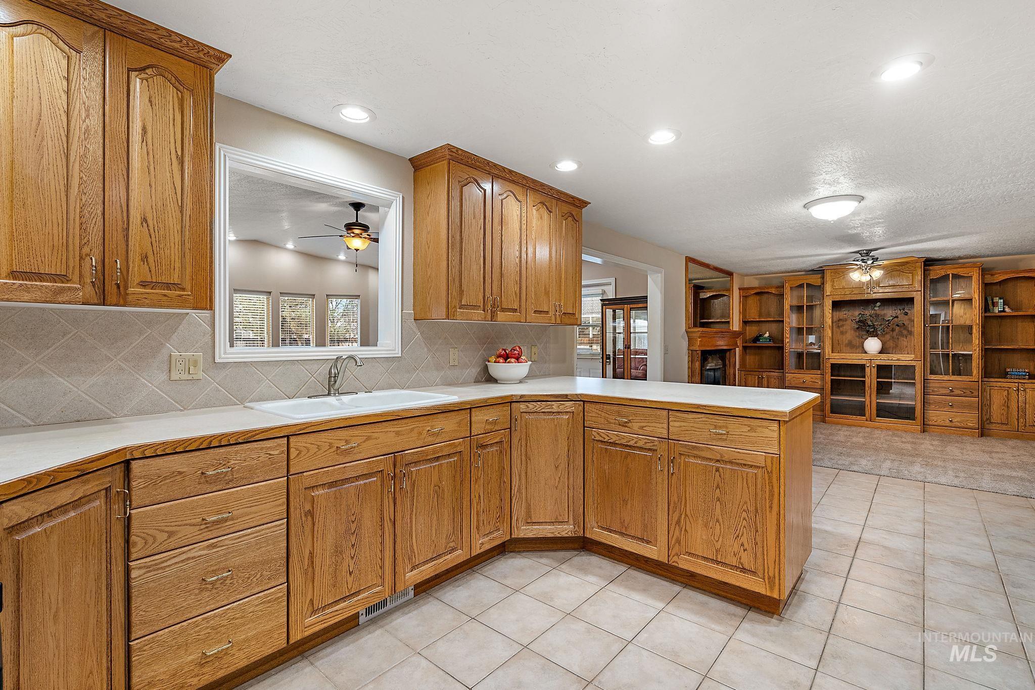2055 N Ten Mile Rd.