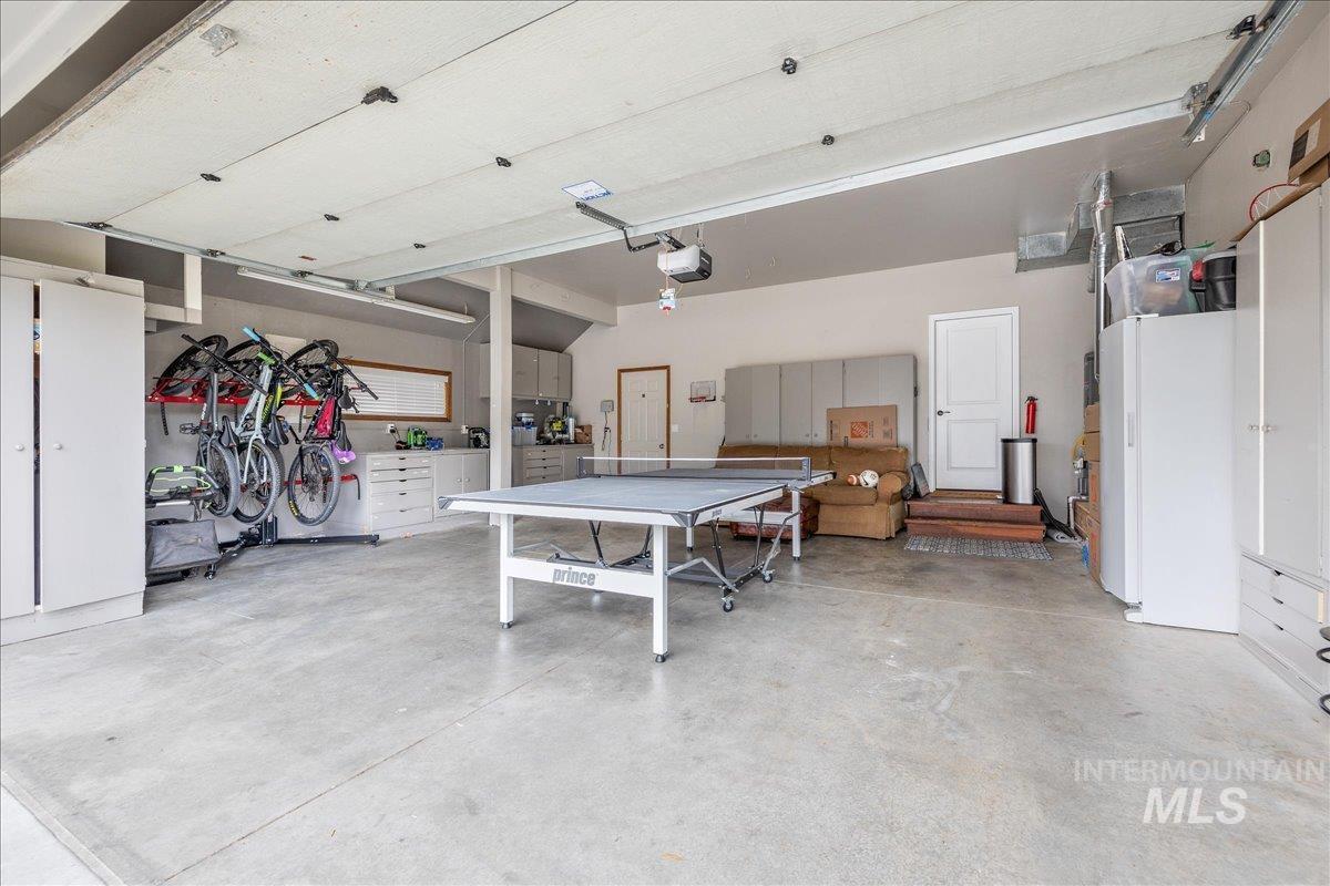 1441 N Ellington Pl
