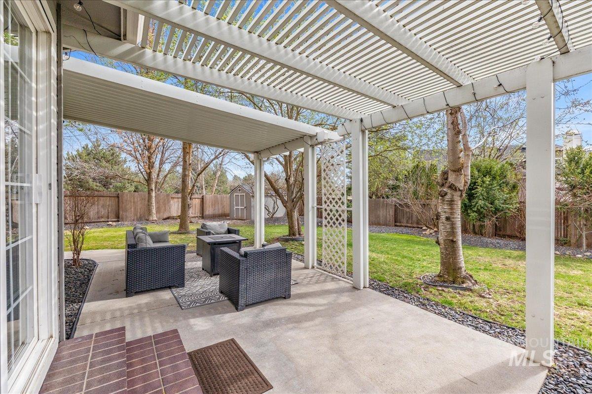 1441 N Ellington Pl