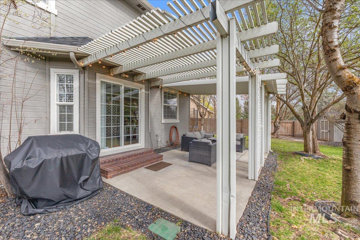 1441 N Ellington Pl