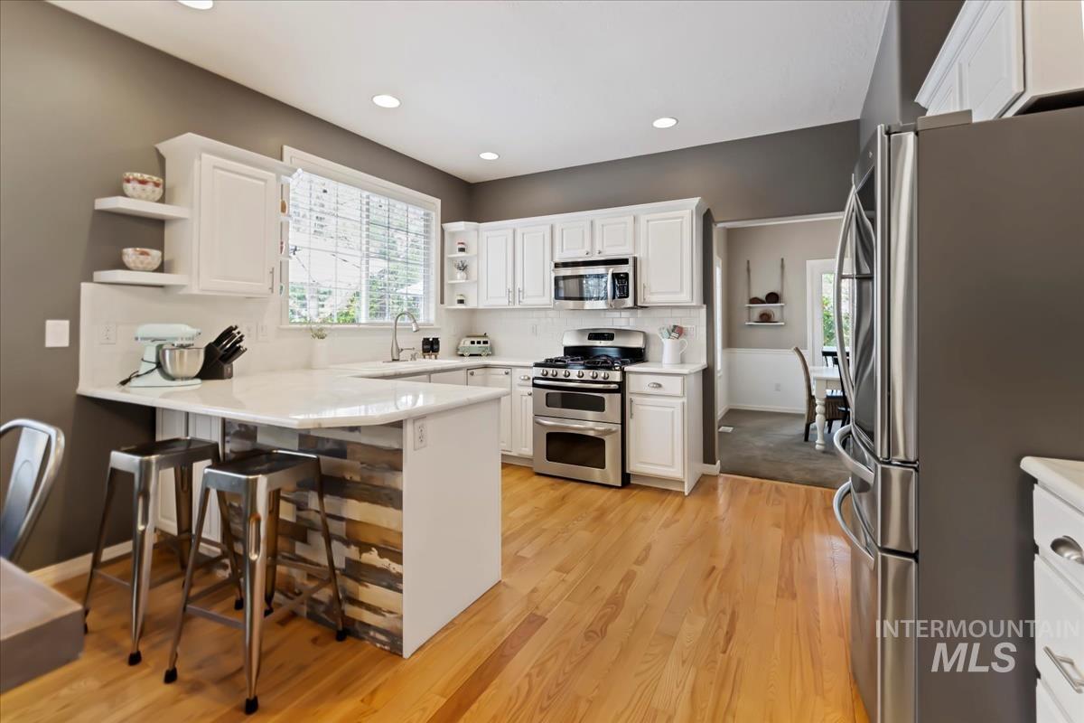 1430 E Feather Nest Ct