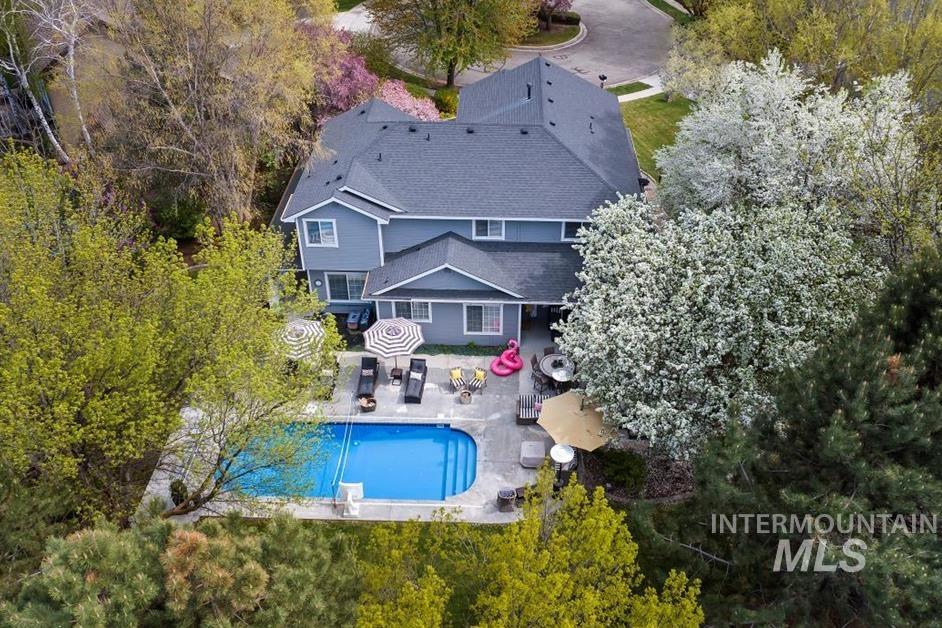 1430 E Feather Nest Ct