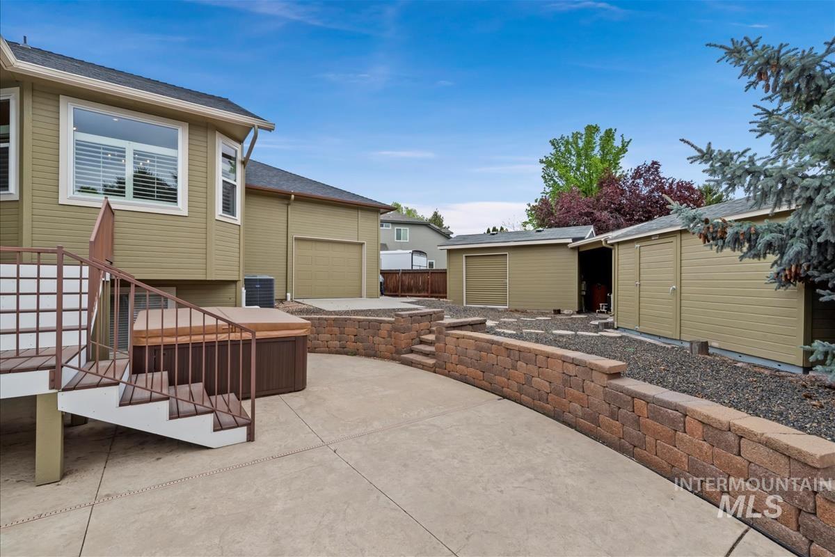 10583 N Sagecrest Pl