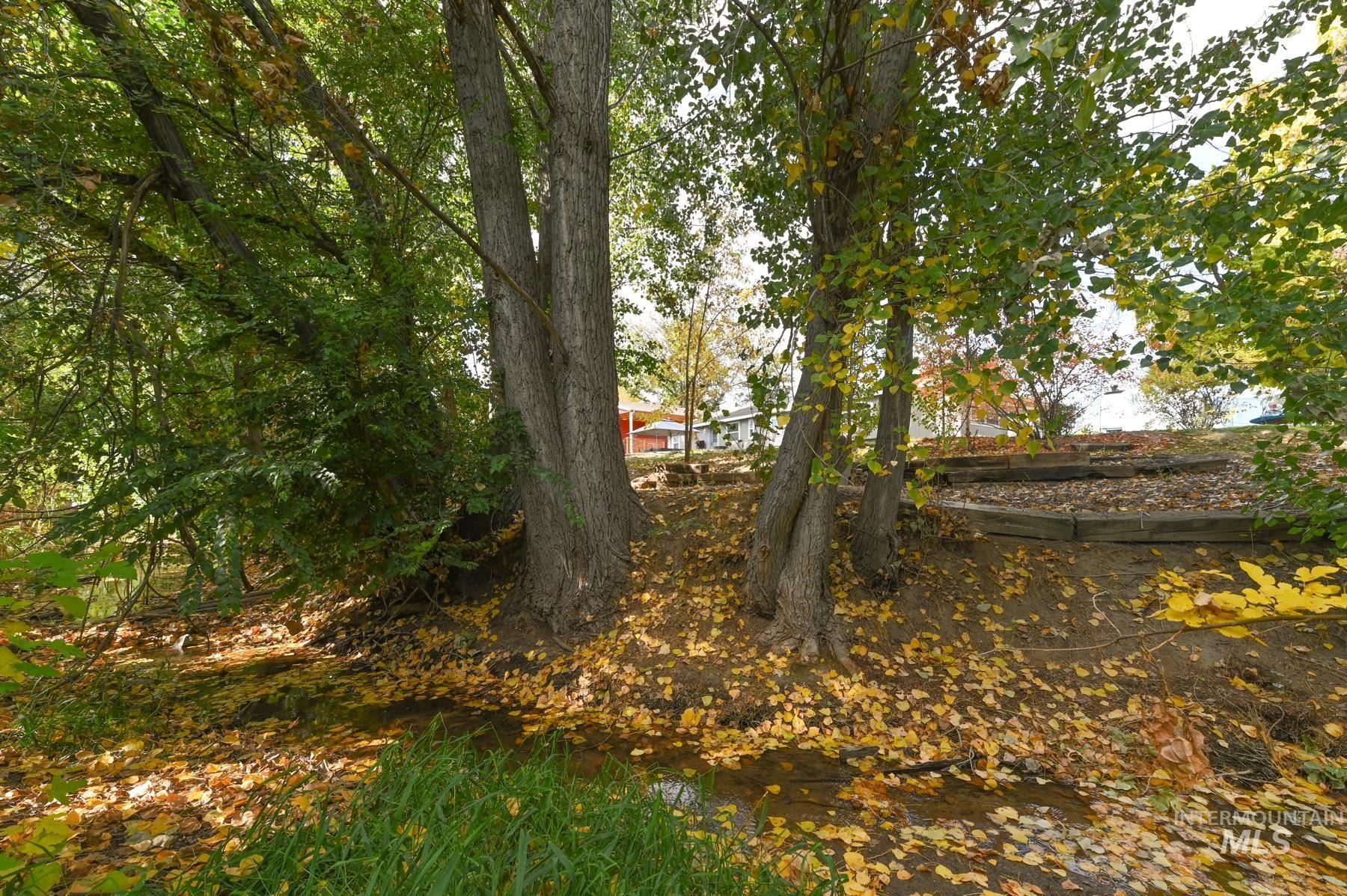 315 Bard Ave