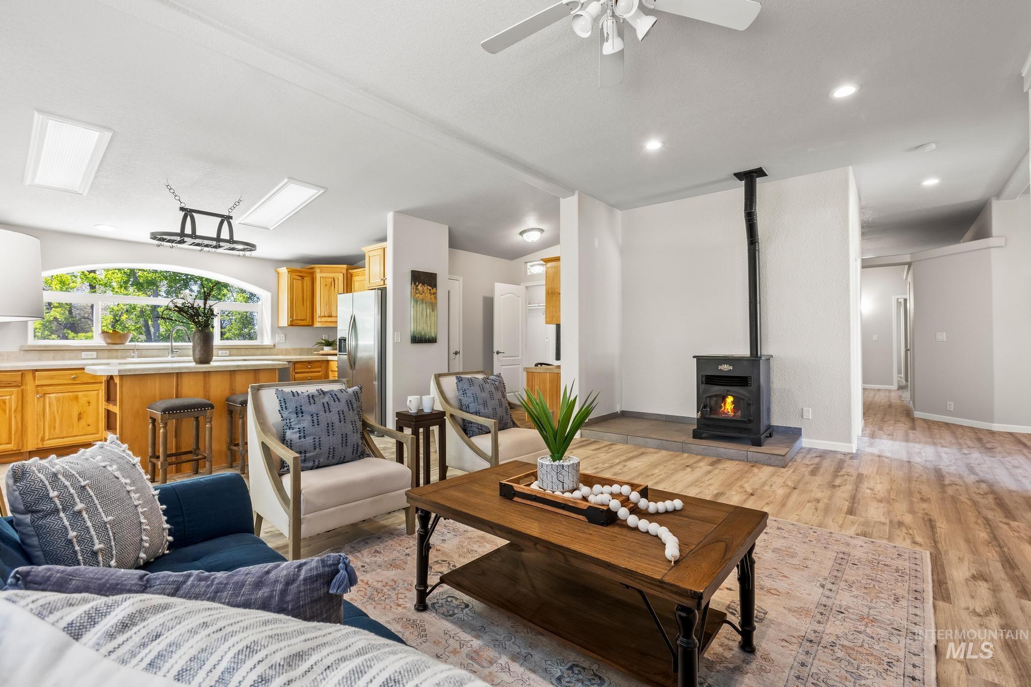 315 Bard Ave