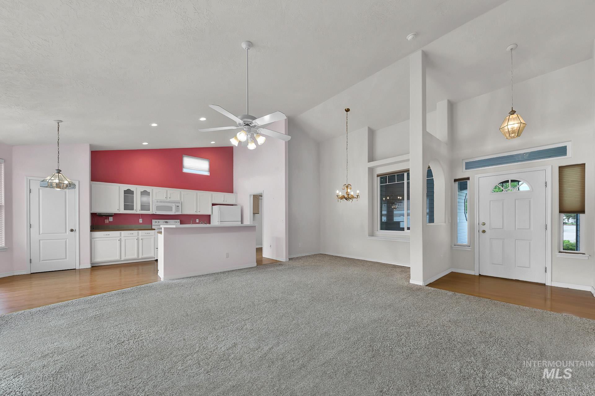 2680 N Phoenix