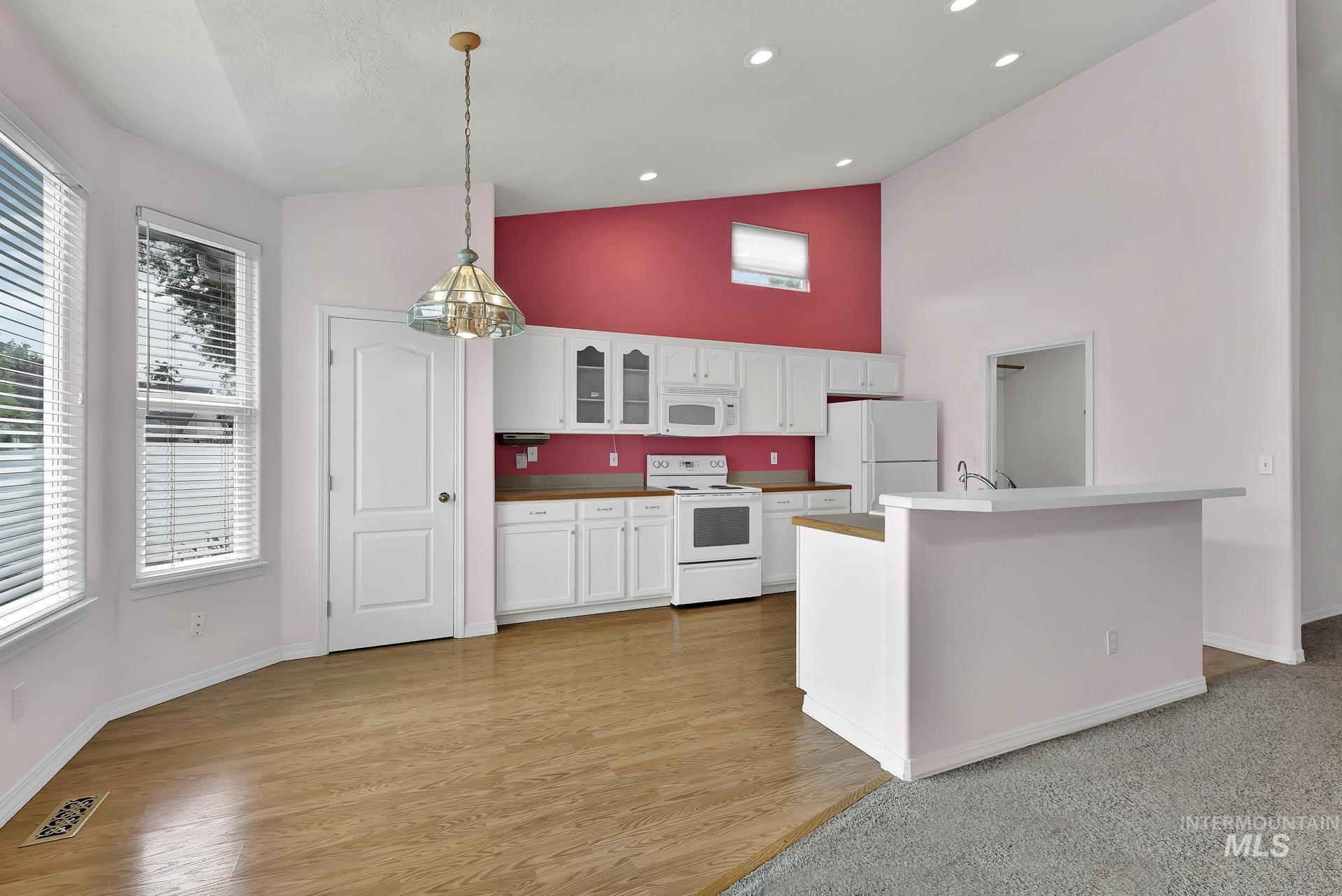 2680 N Phoenix