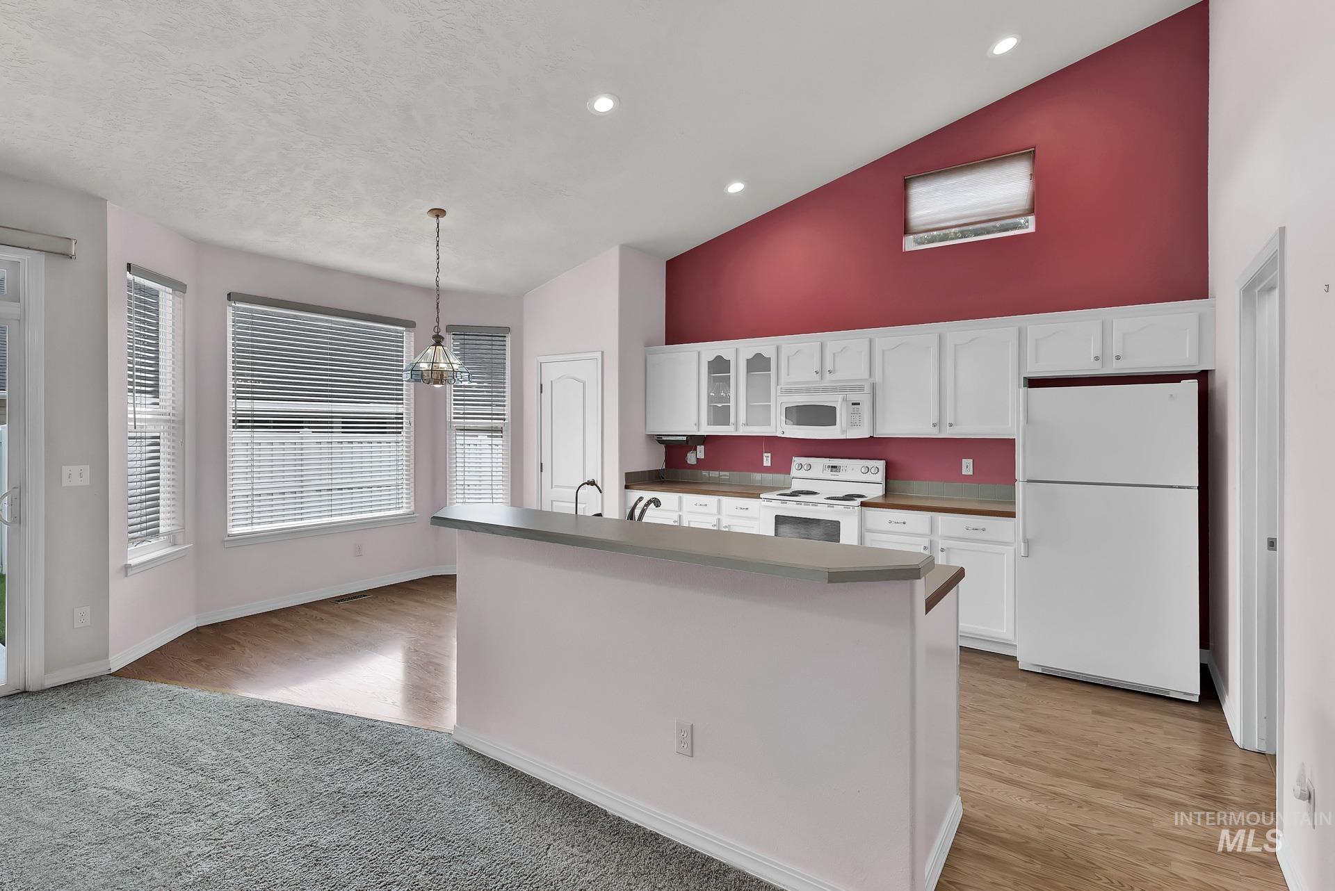 2680 N Phoenix