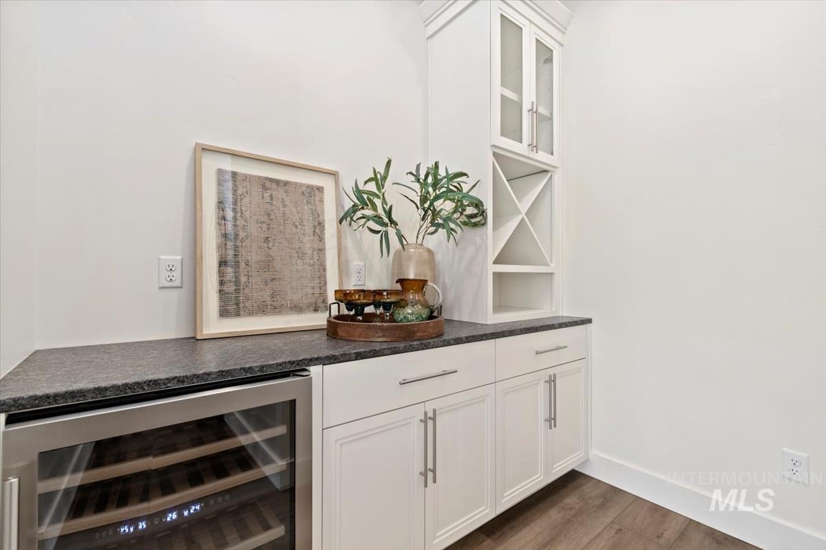 8833 W Fawn Brook St