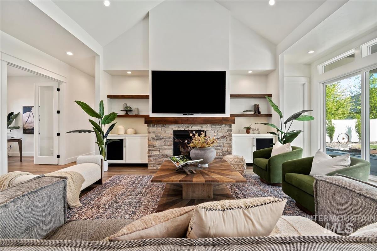 8833 W Fawn Brook St