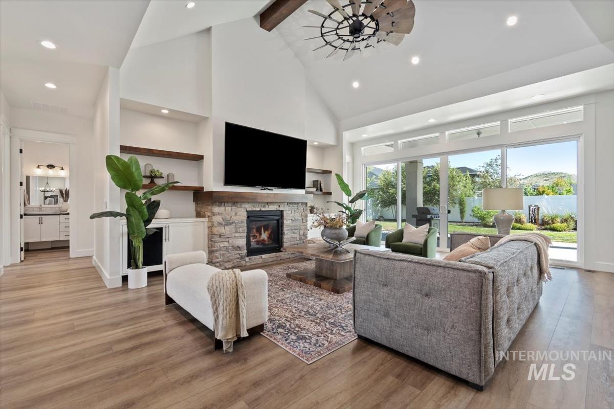 8833 W Fawn Brook St