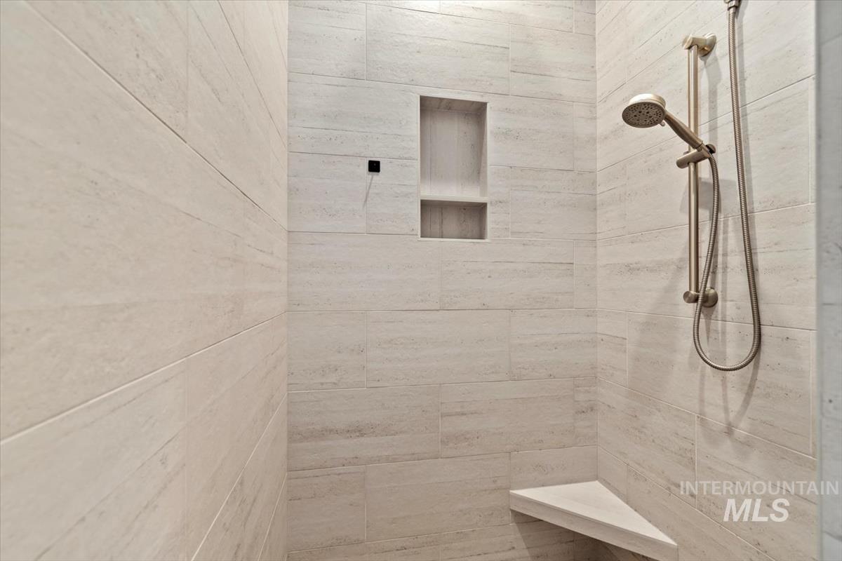 8833 W Fawn Brook St